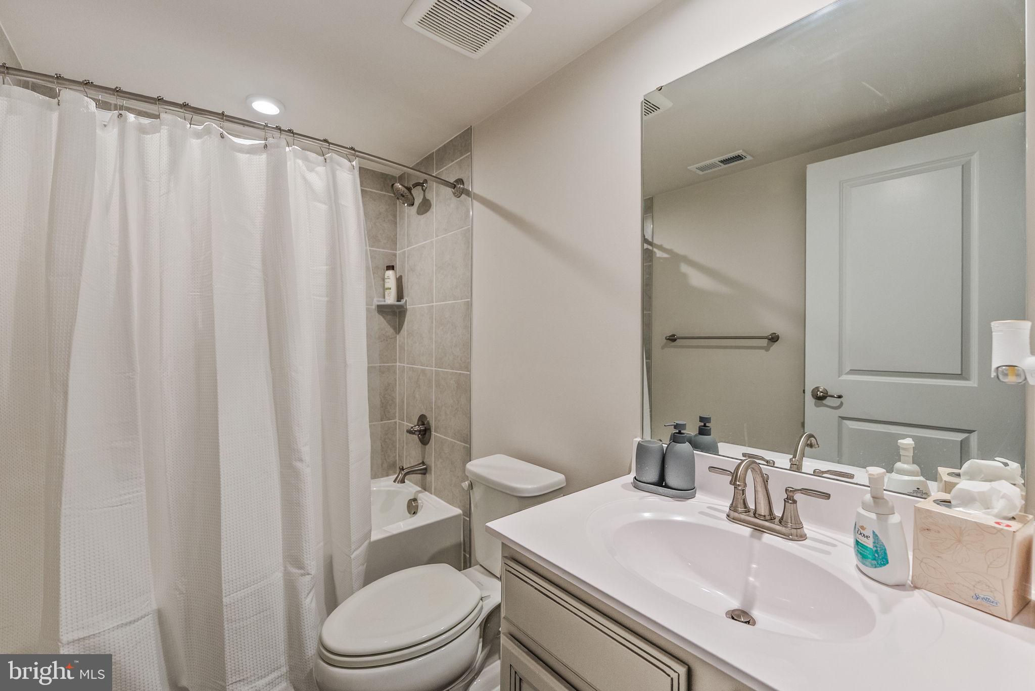 PARKSIDE - Residential Lease
