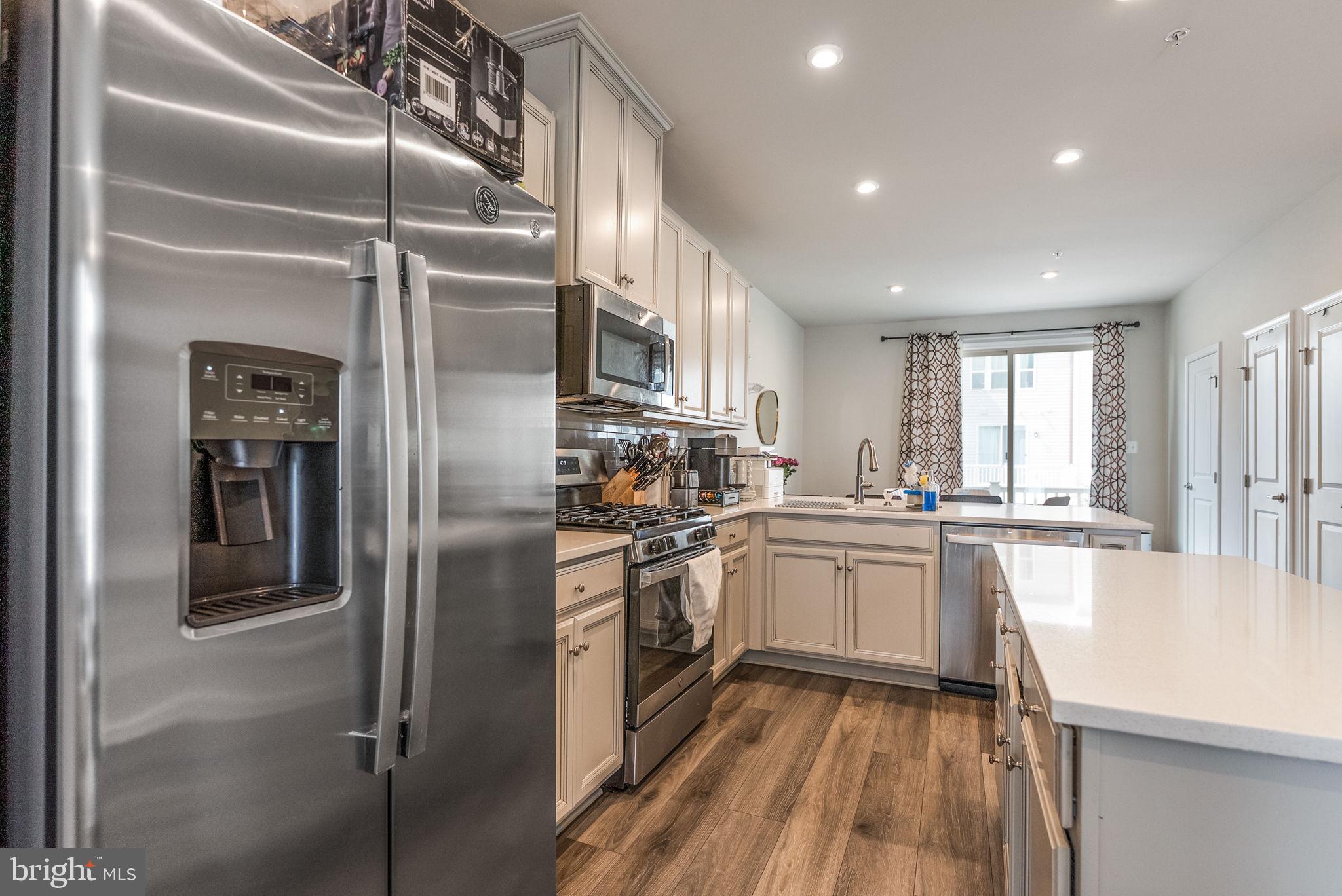 PARKSIDE - Residential Lease