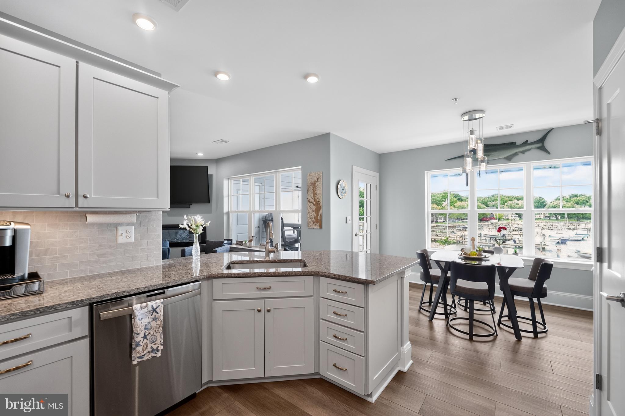 BOWLEYS QUARTERS - Residential