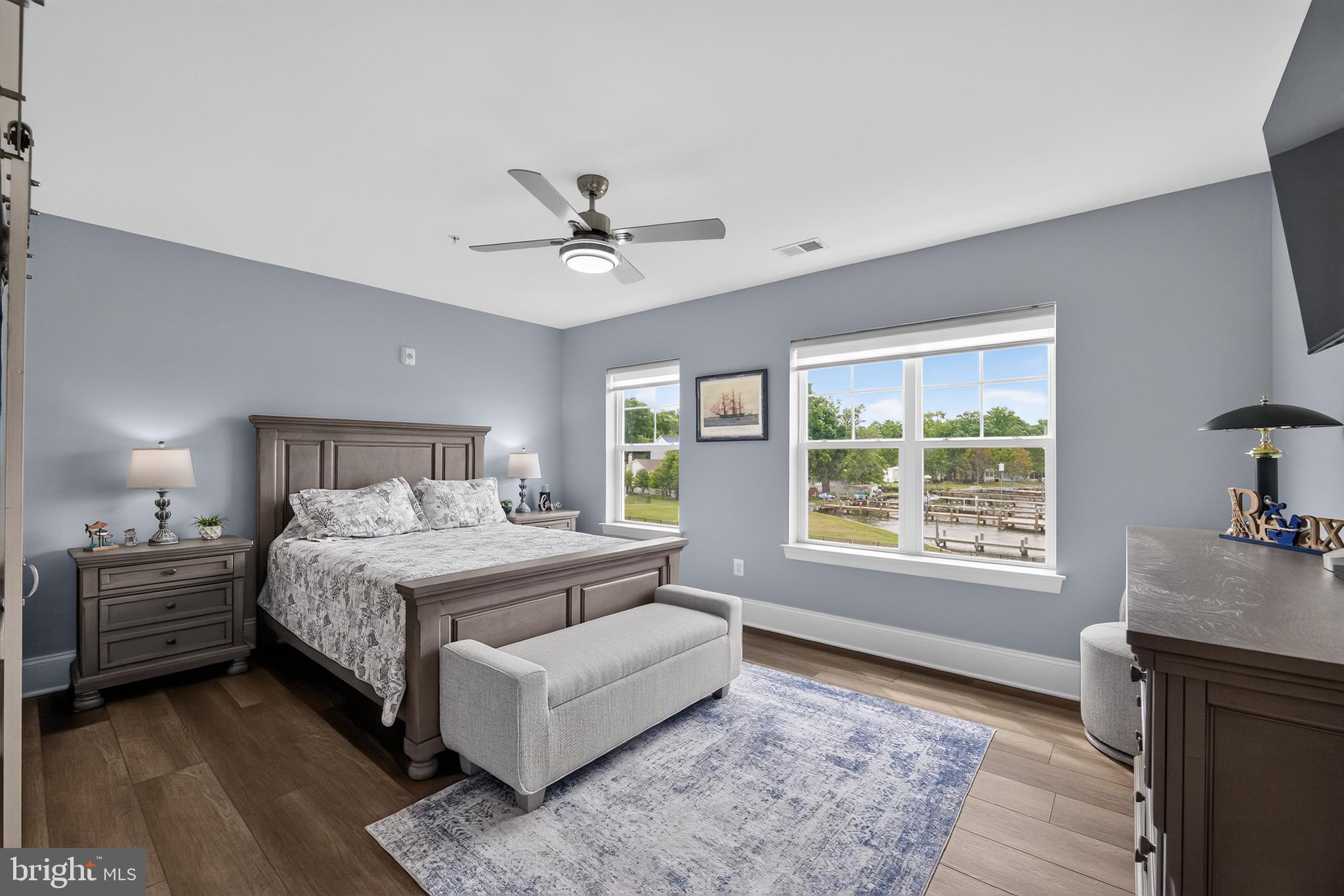 BOWLEYS QUARTERS - Residential