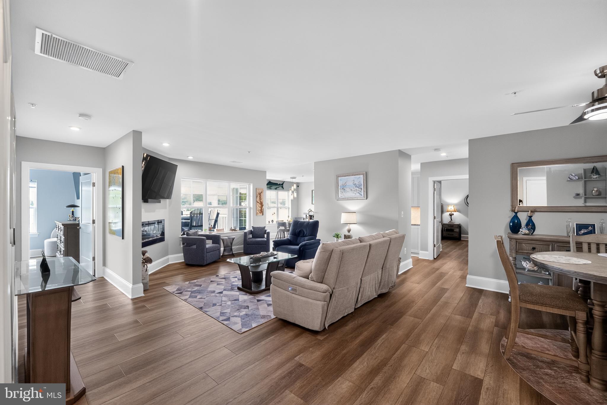 BOWLEYS QUARTERS - Residential