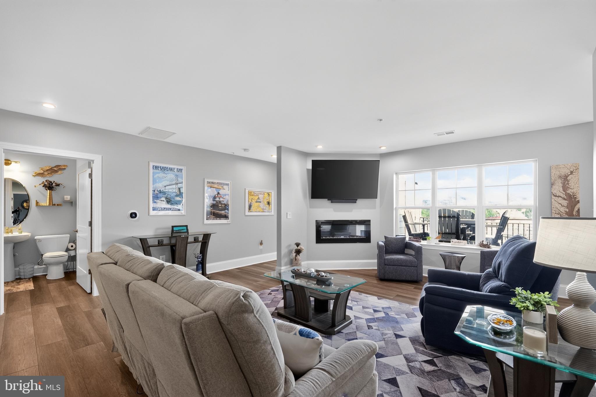 BOWLEYS QUARTERS - Residential