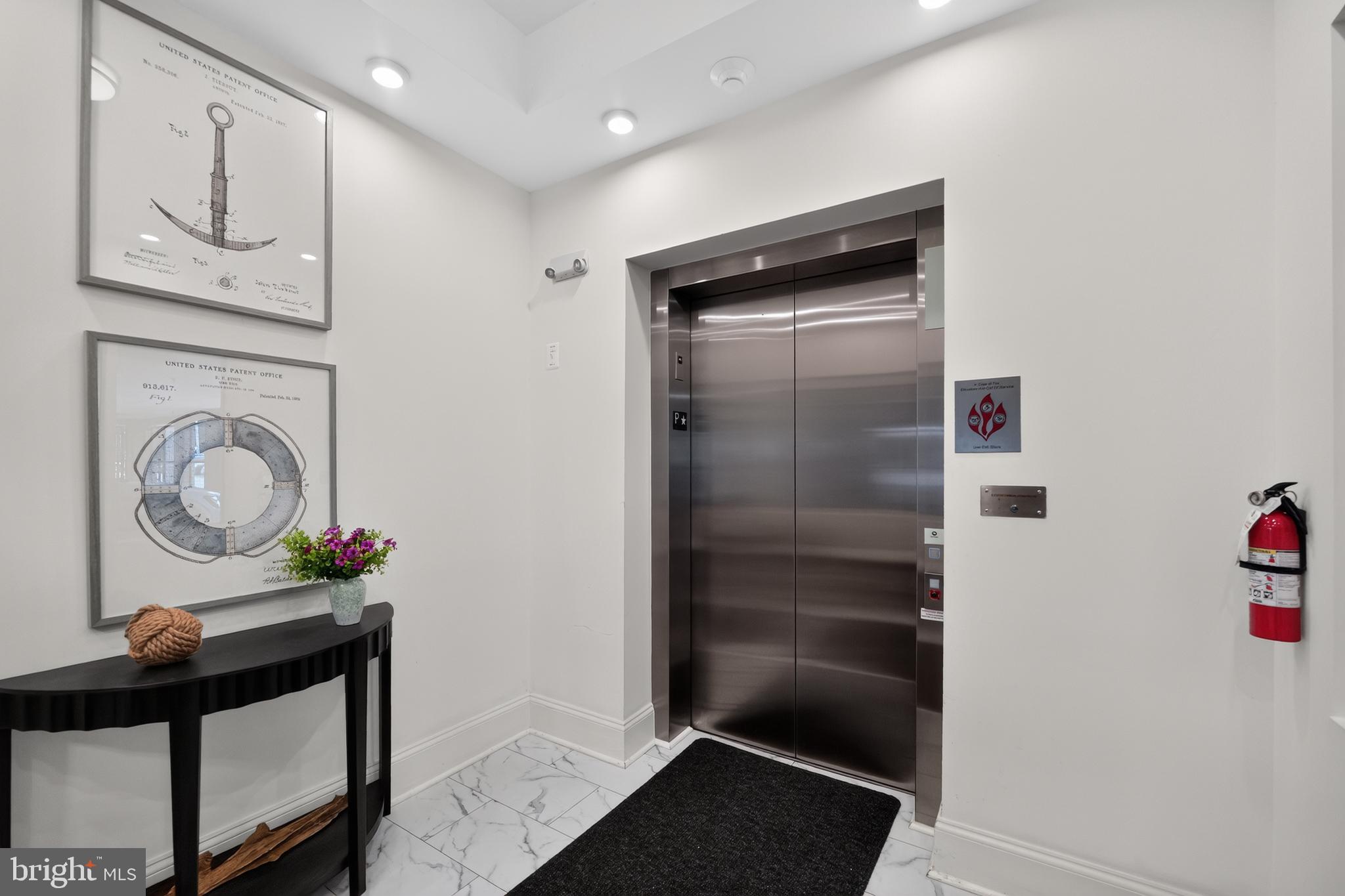 BOWLEYS QUARTERS - Residential