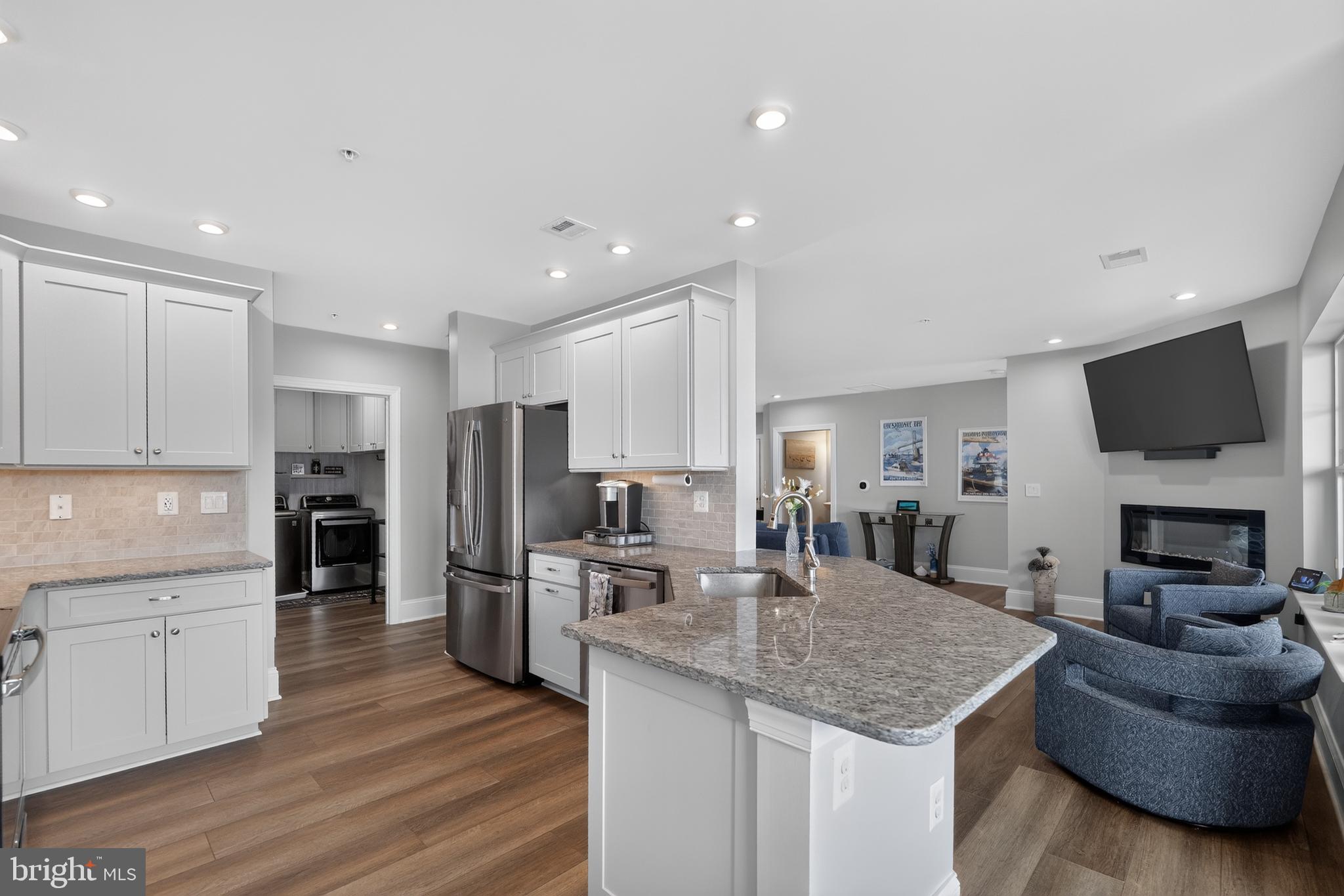 BOWLEYS QUARTERS - Residential