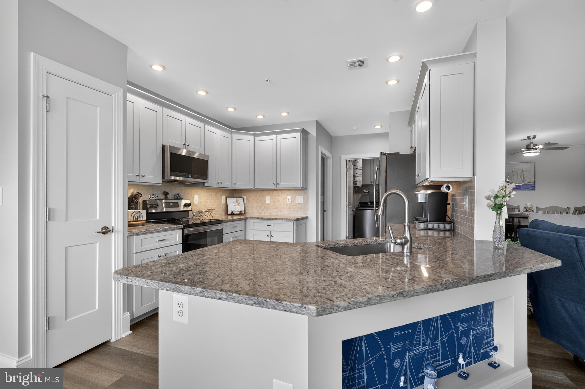 BOWLEYS QUARTERS - Residential