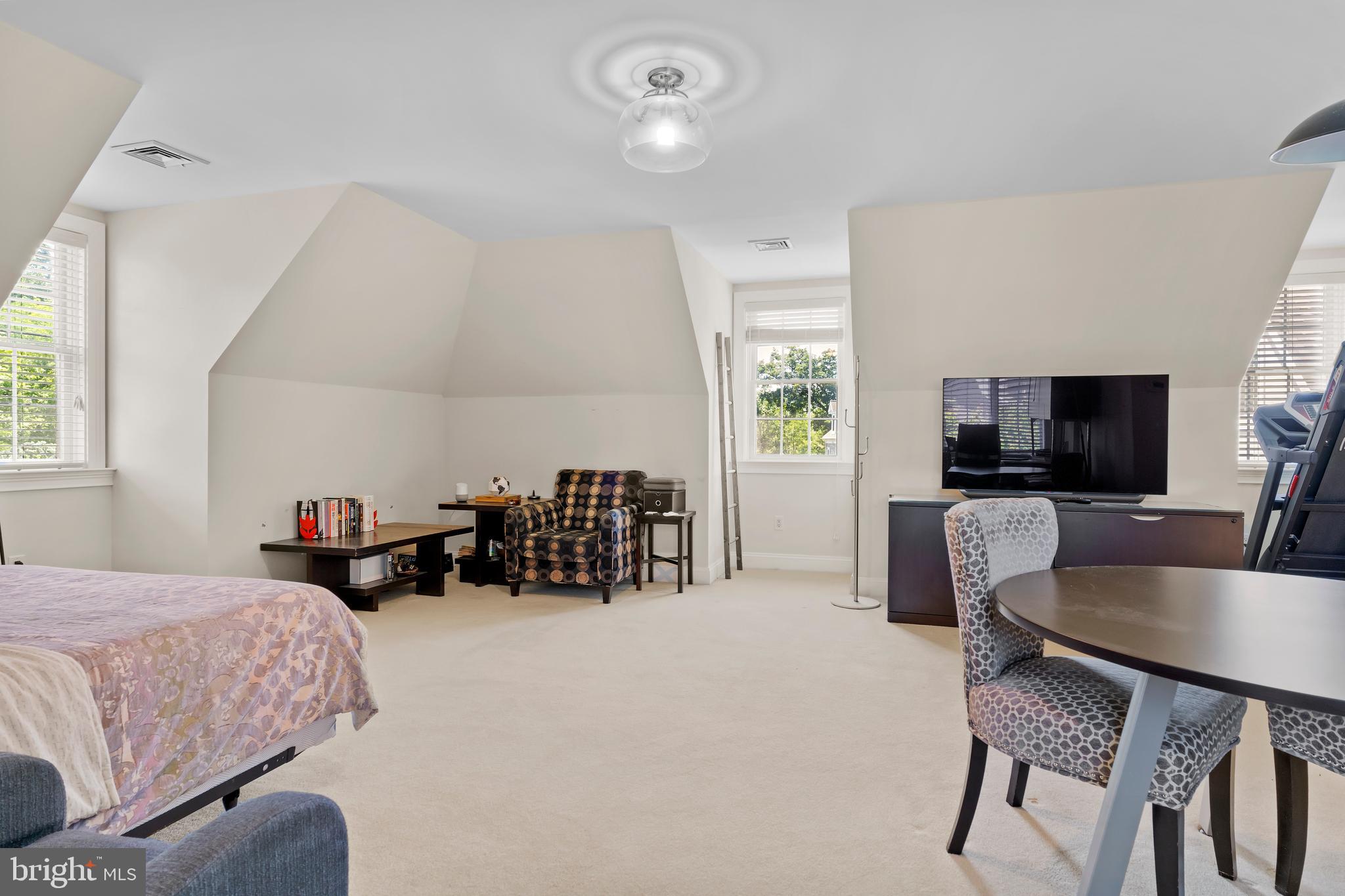 WENTWORTH ESTATES - Residential