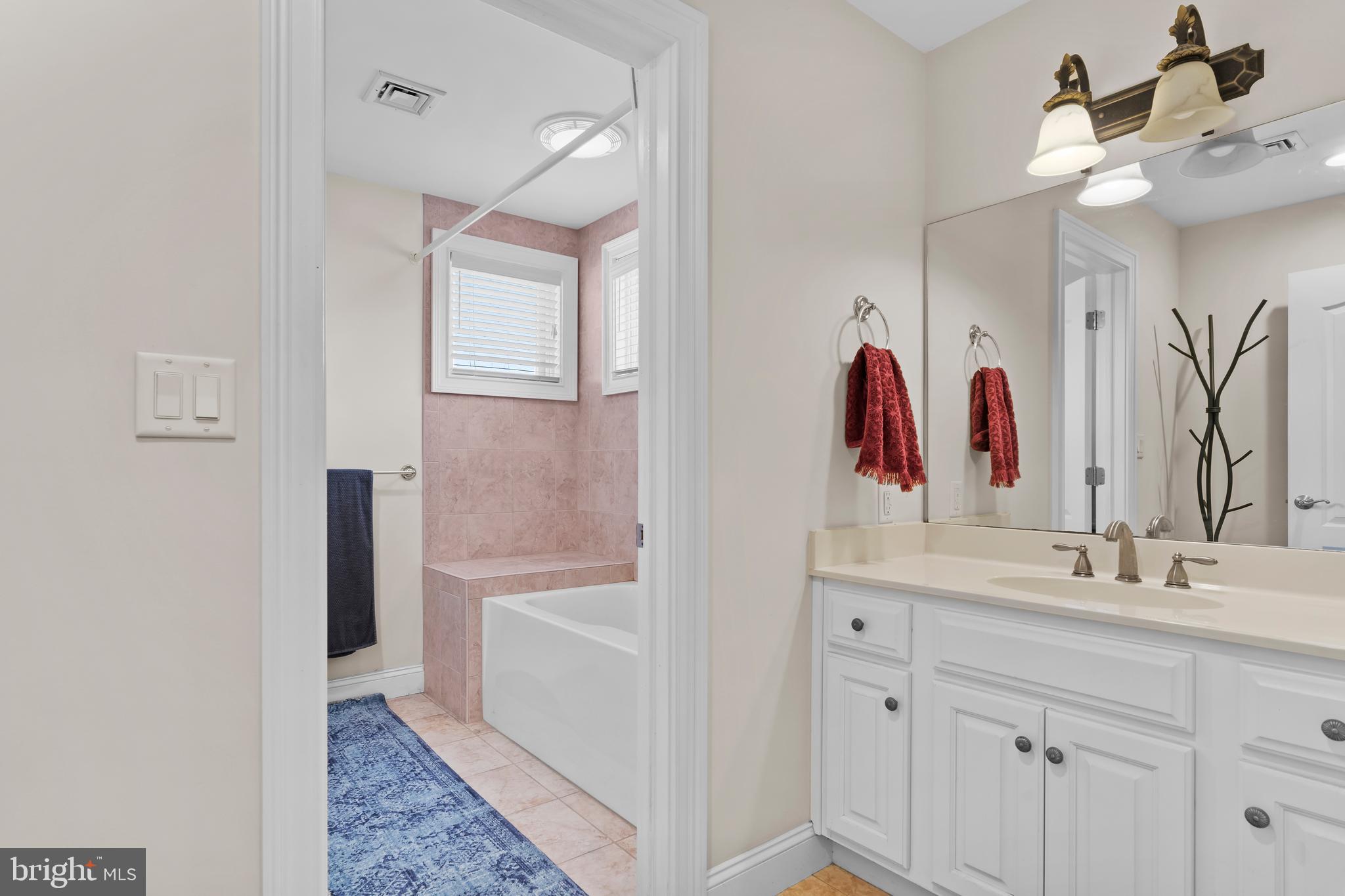 WENTWORTH ESTATES - Residential