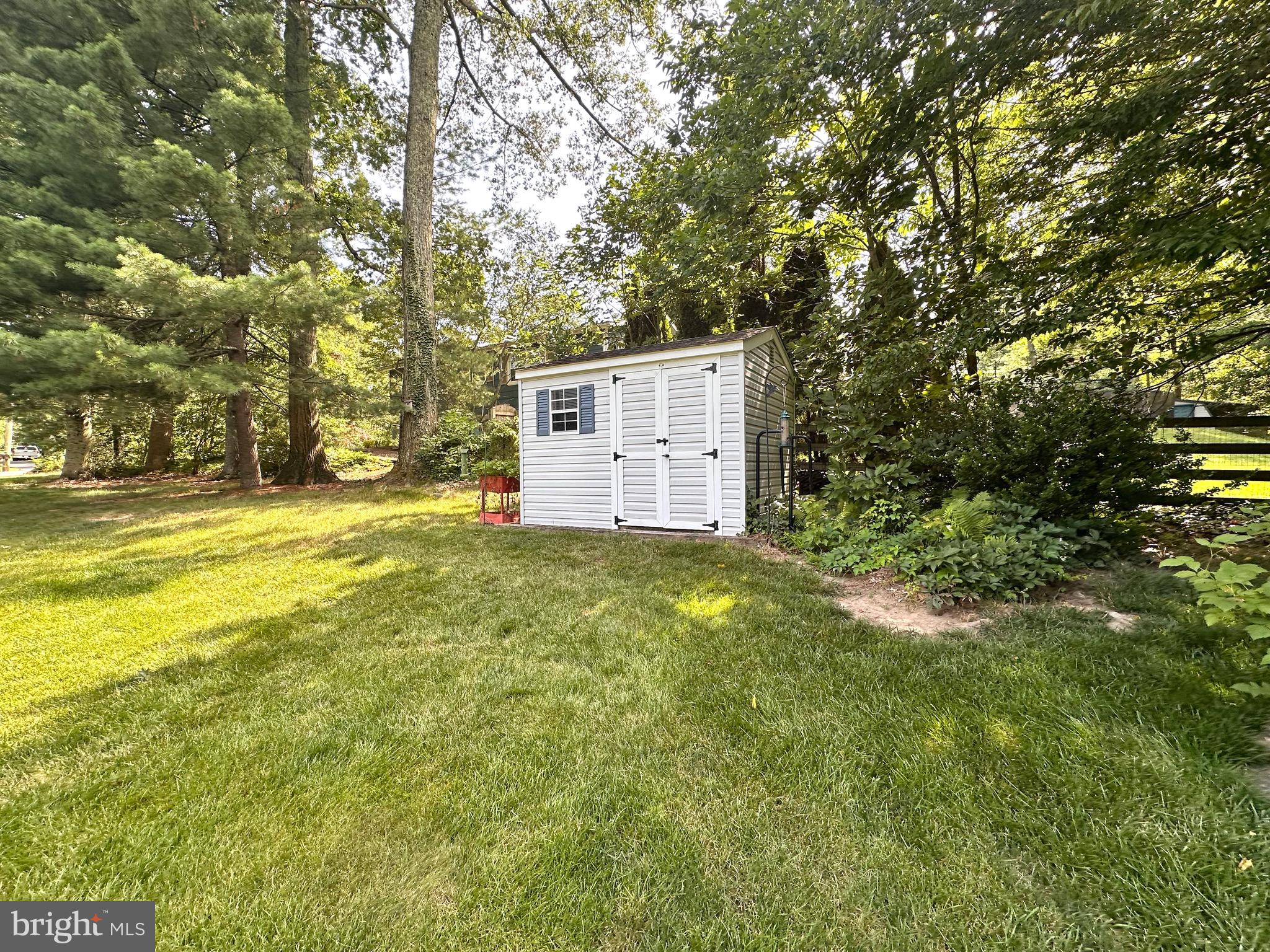 LEESWOOD - Residential