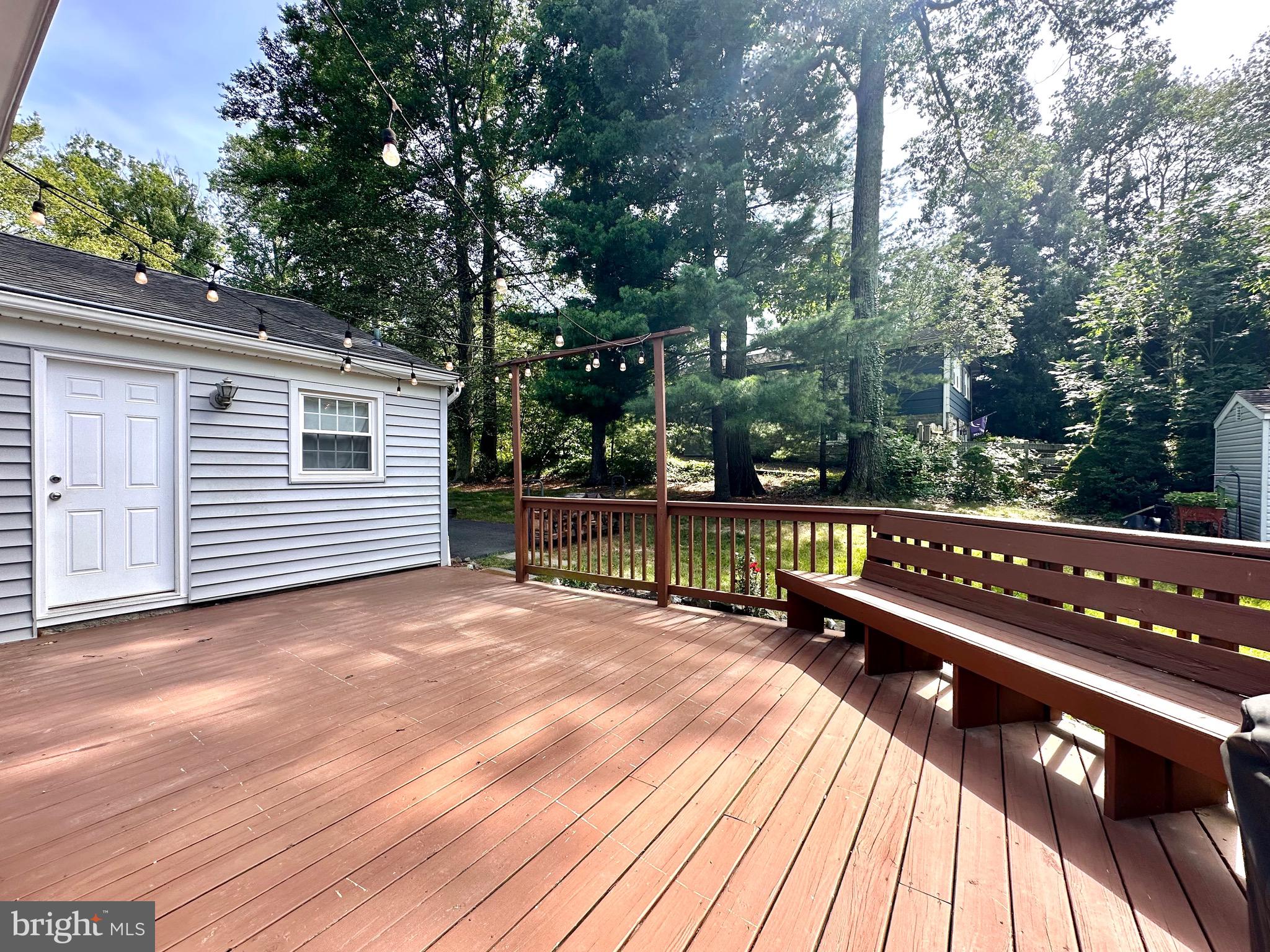 LEESWOOD - Residential