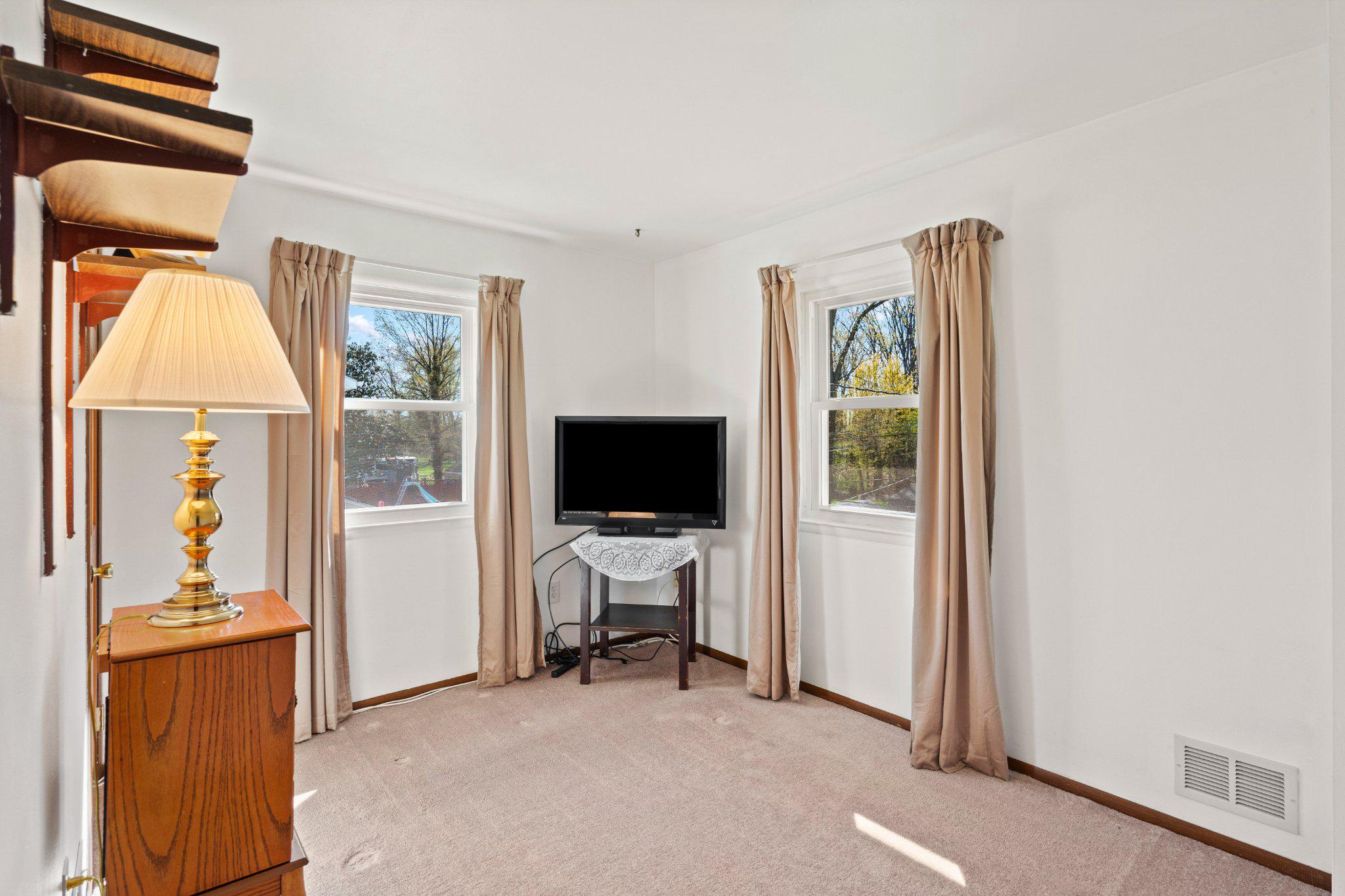 MARLYSHIRE - Residential