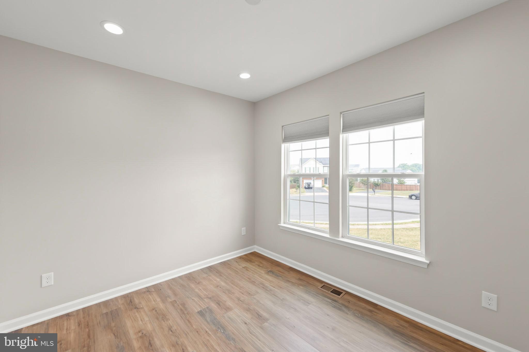 SOUTHERN HILLS - Residential