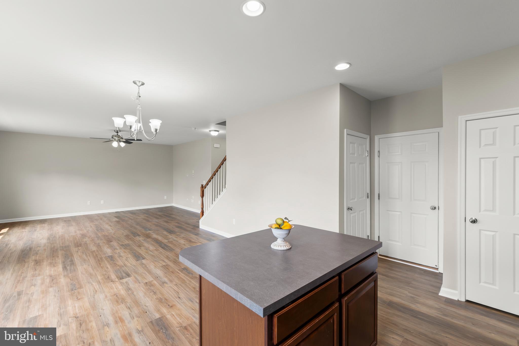 SOUTHERN HILLS - Residential