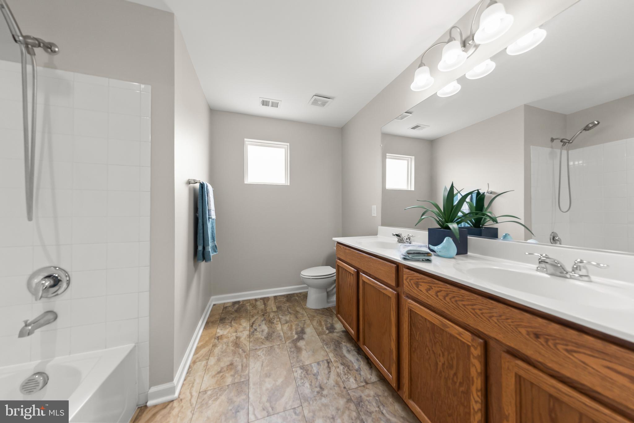 SOUTHERN HILLS - Residential
