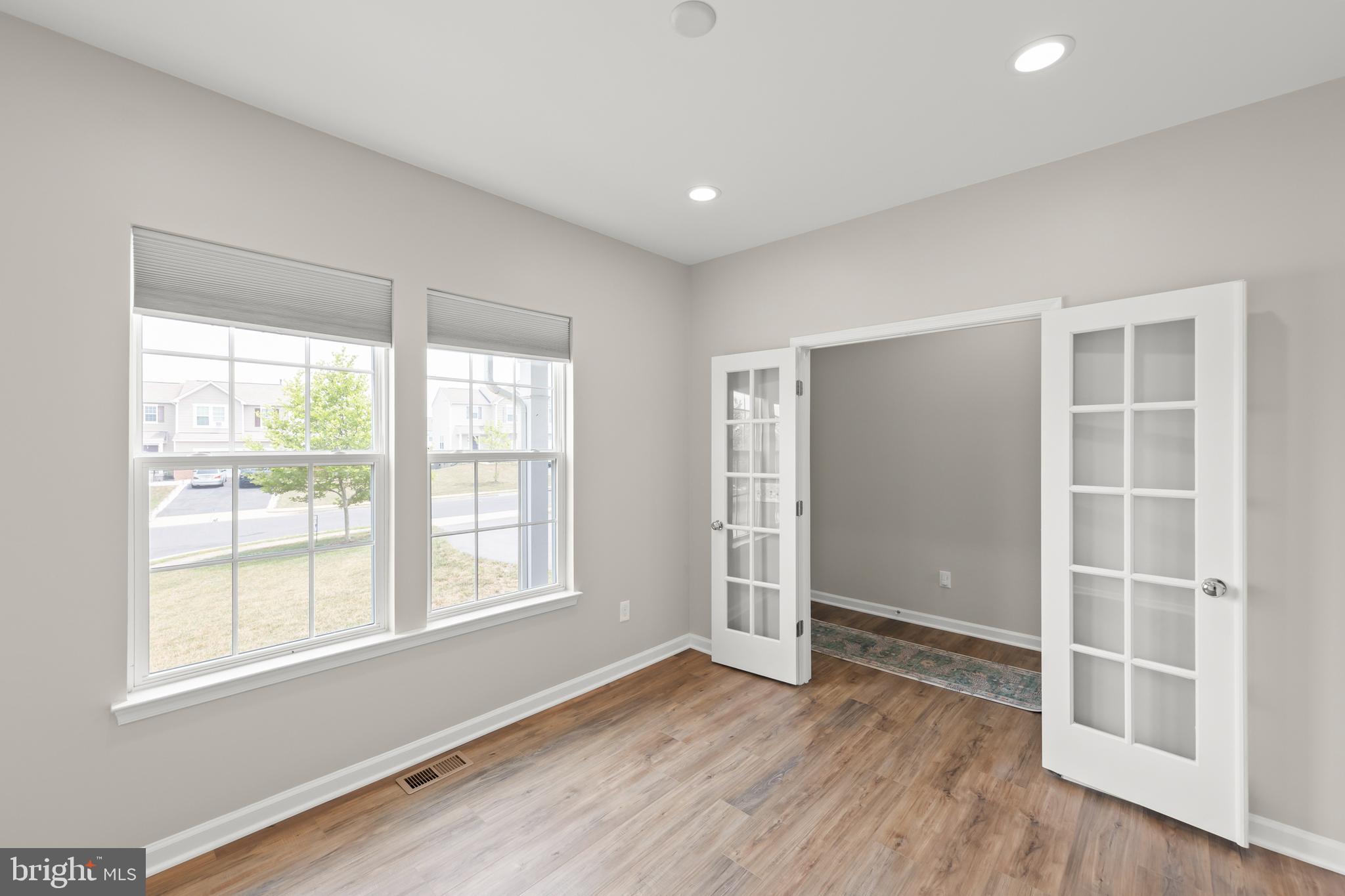 SOUTHERN HILLS - Residential
