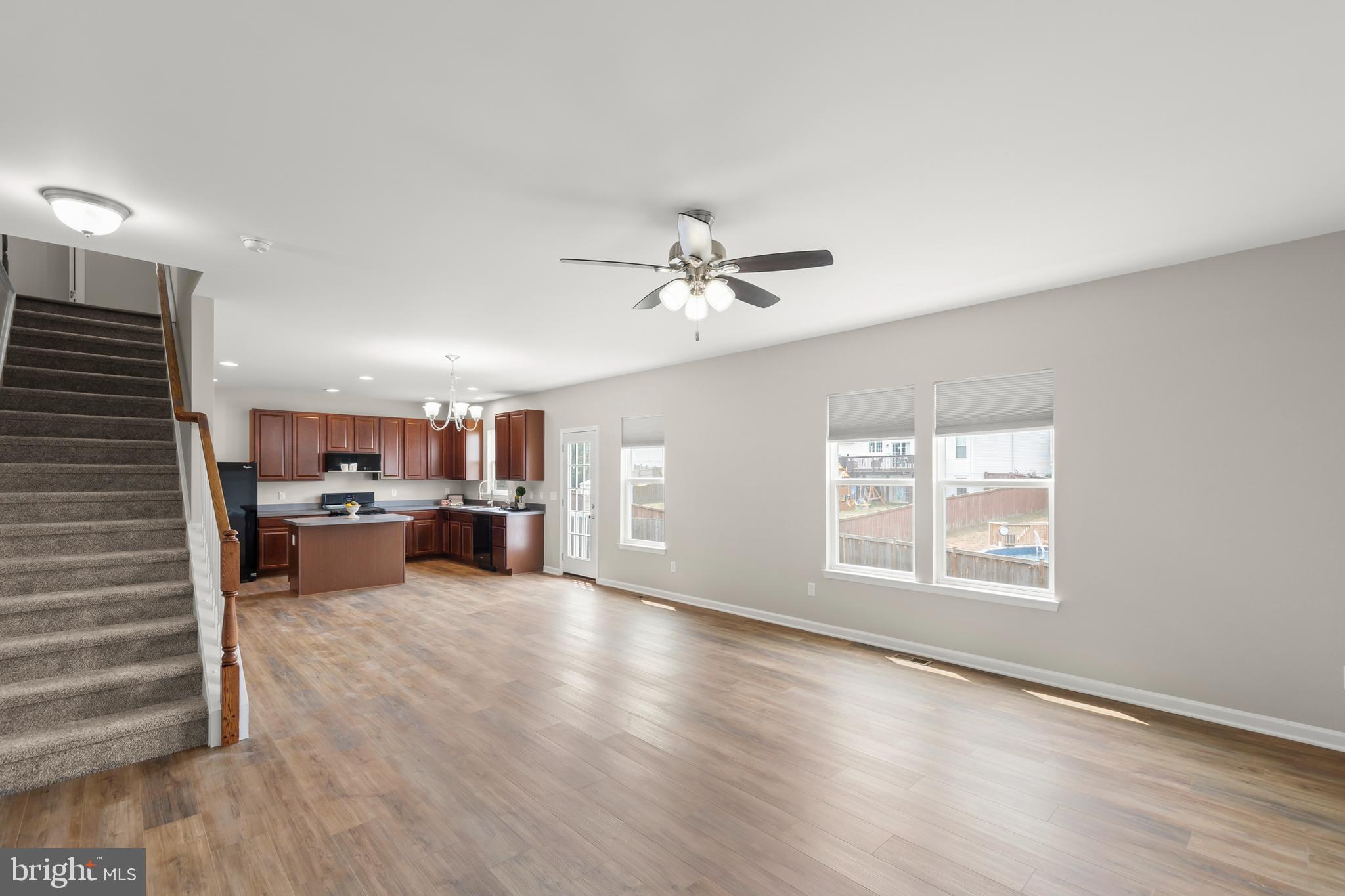 SOUTHERN HILLS - Residential