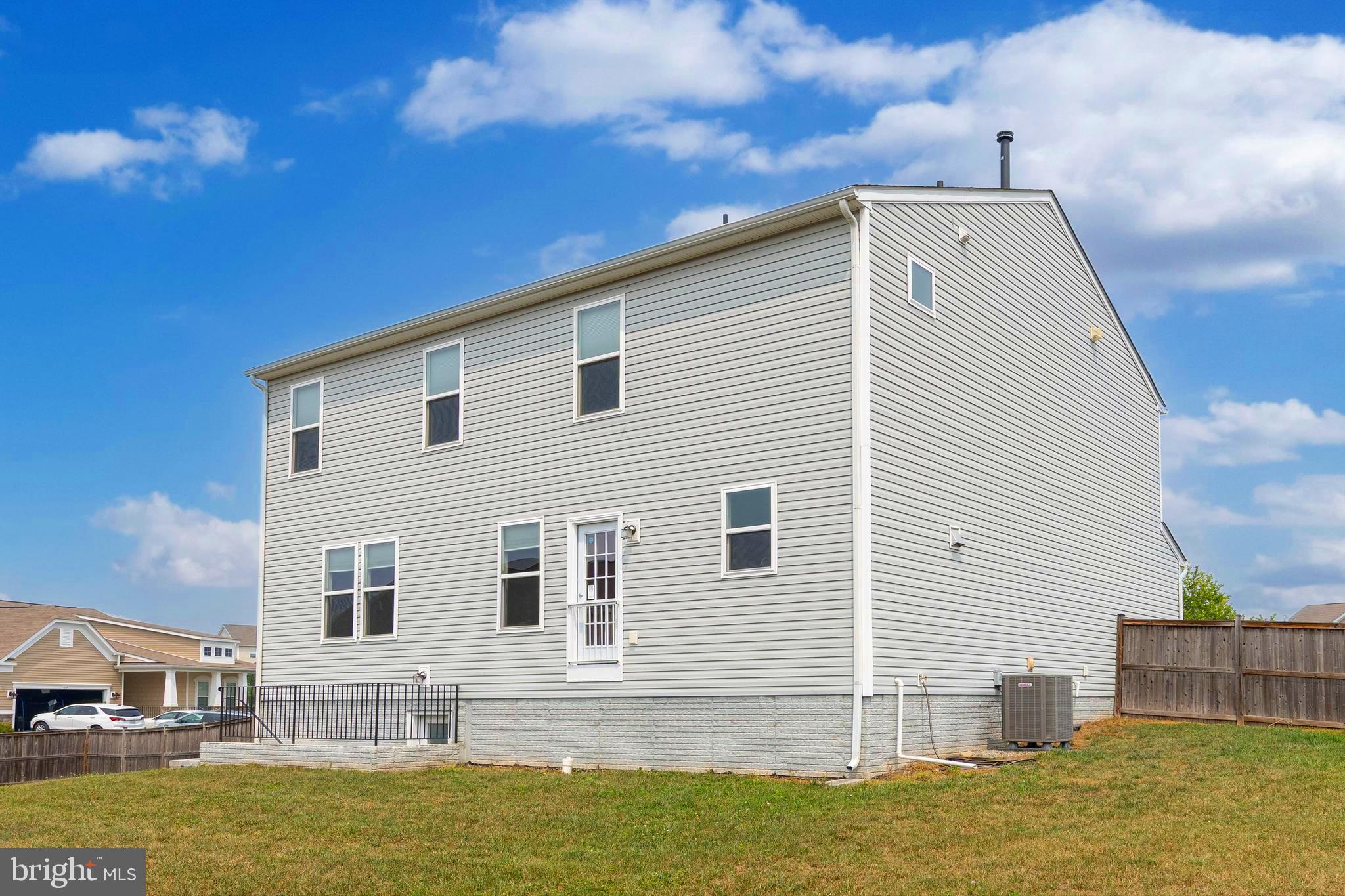 SOUTHERN HILLS - Residential