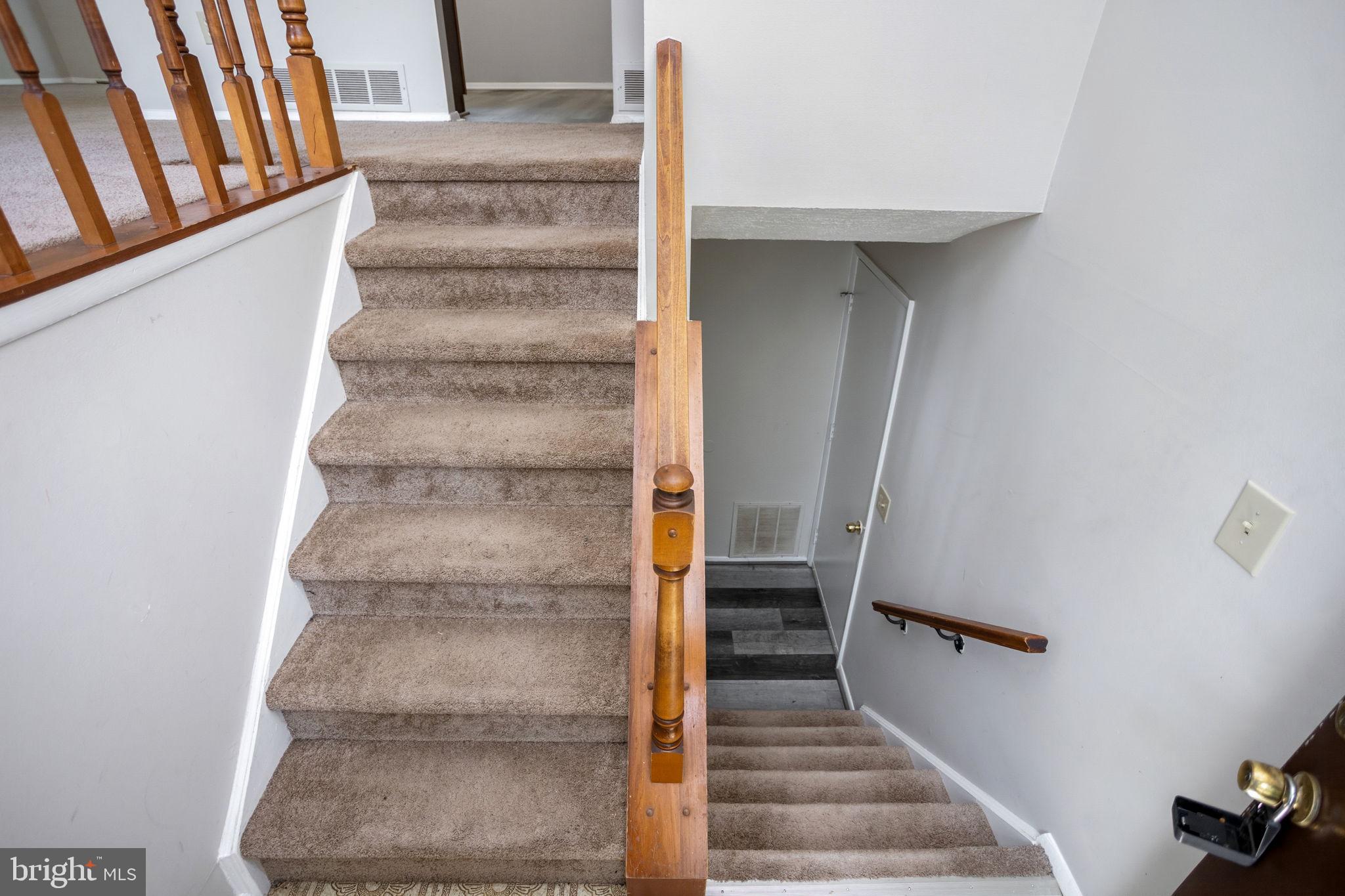 QUINCE ORCHARD MANOR - Residential