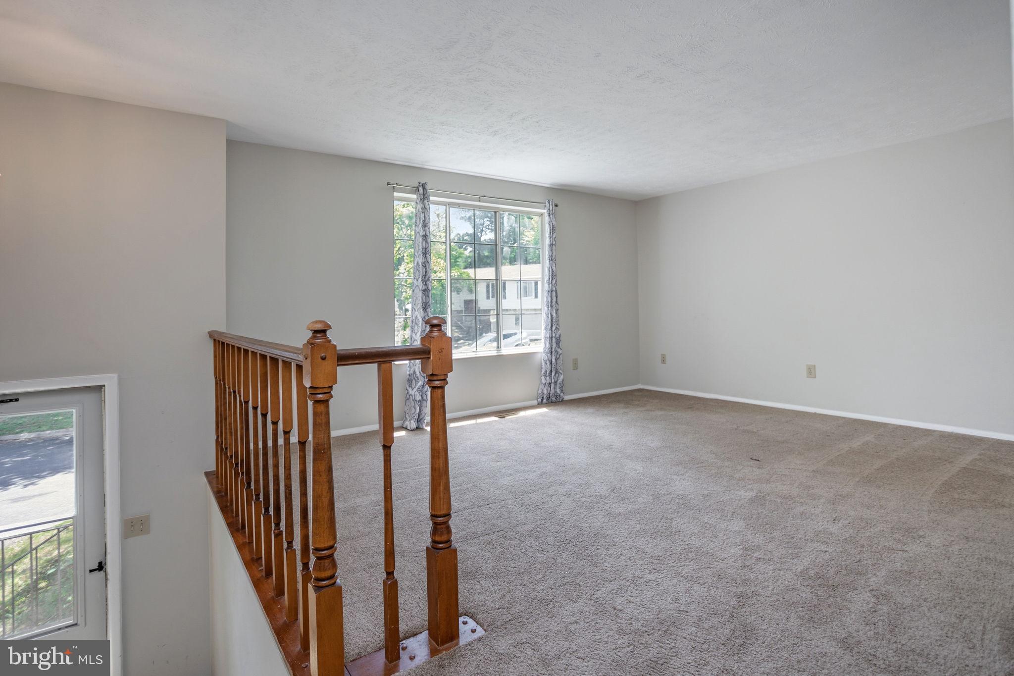 QUINCE ORCHARD MANOR - Residential