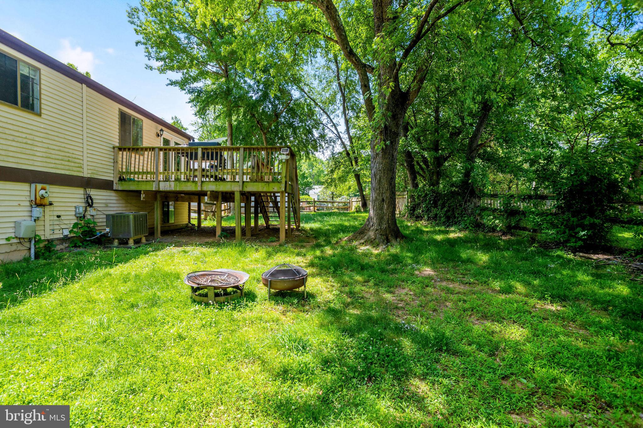 QUINCE ORCHARD MANOR - Residential