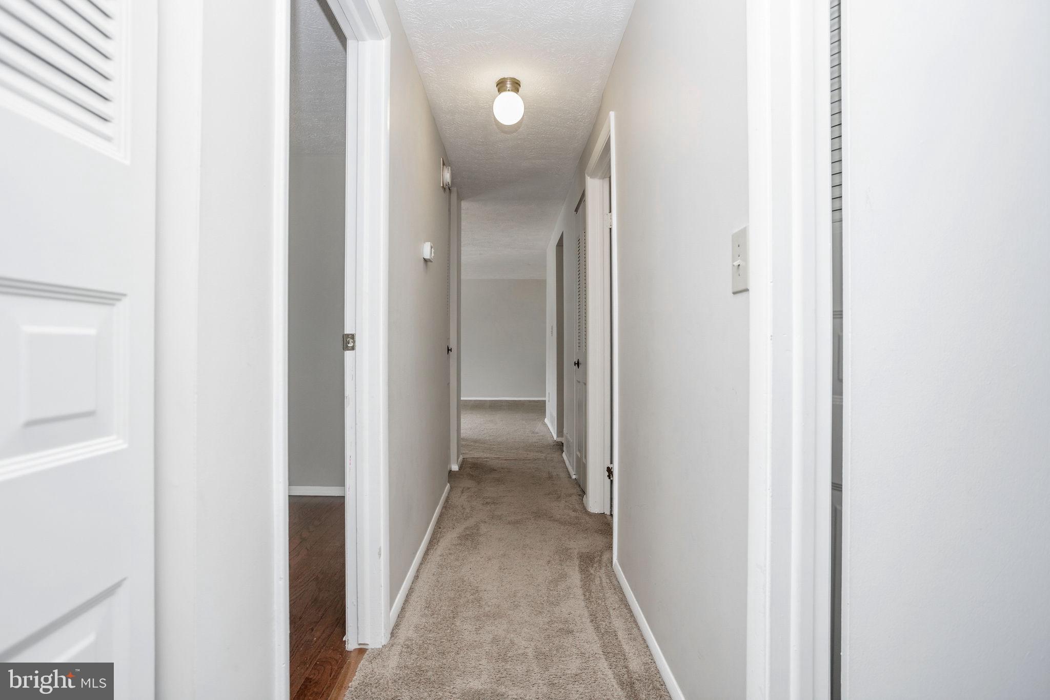 QUINCE ORCHARD MANOR - Residential