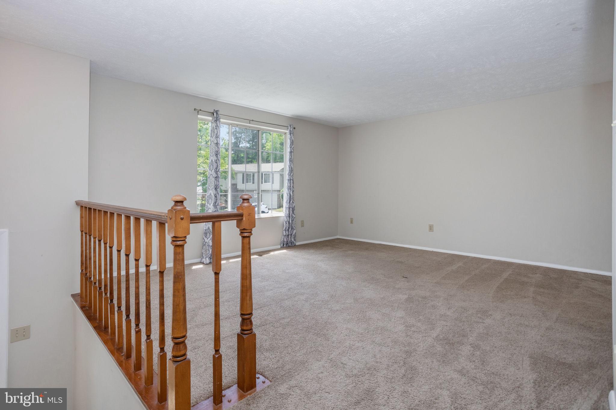 QUINCE ORCHARD MANOR - Residential