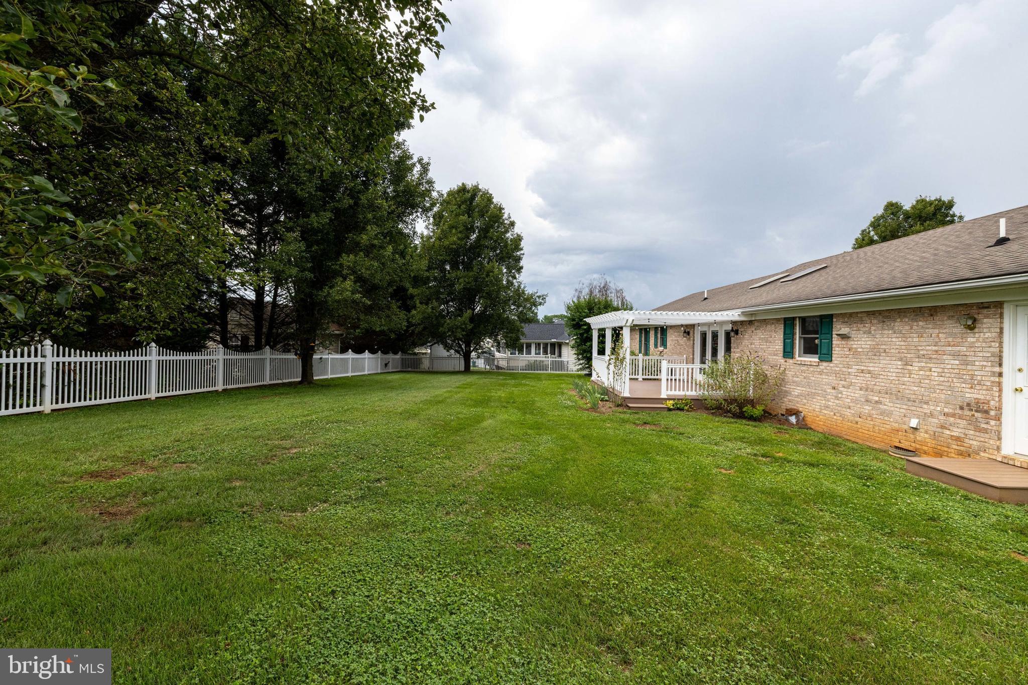 THE MEADOWS - Residential