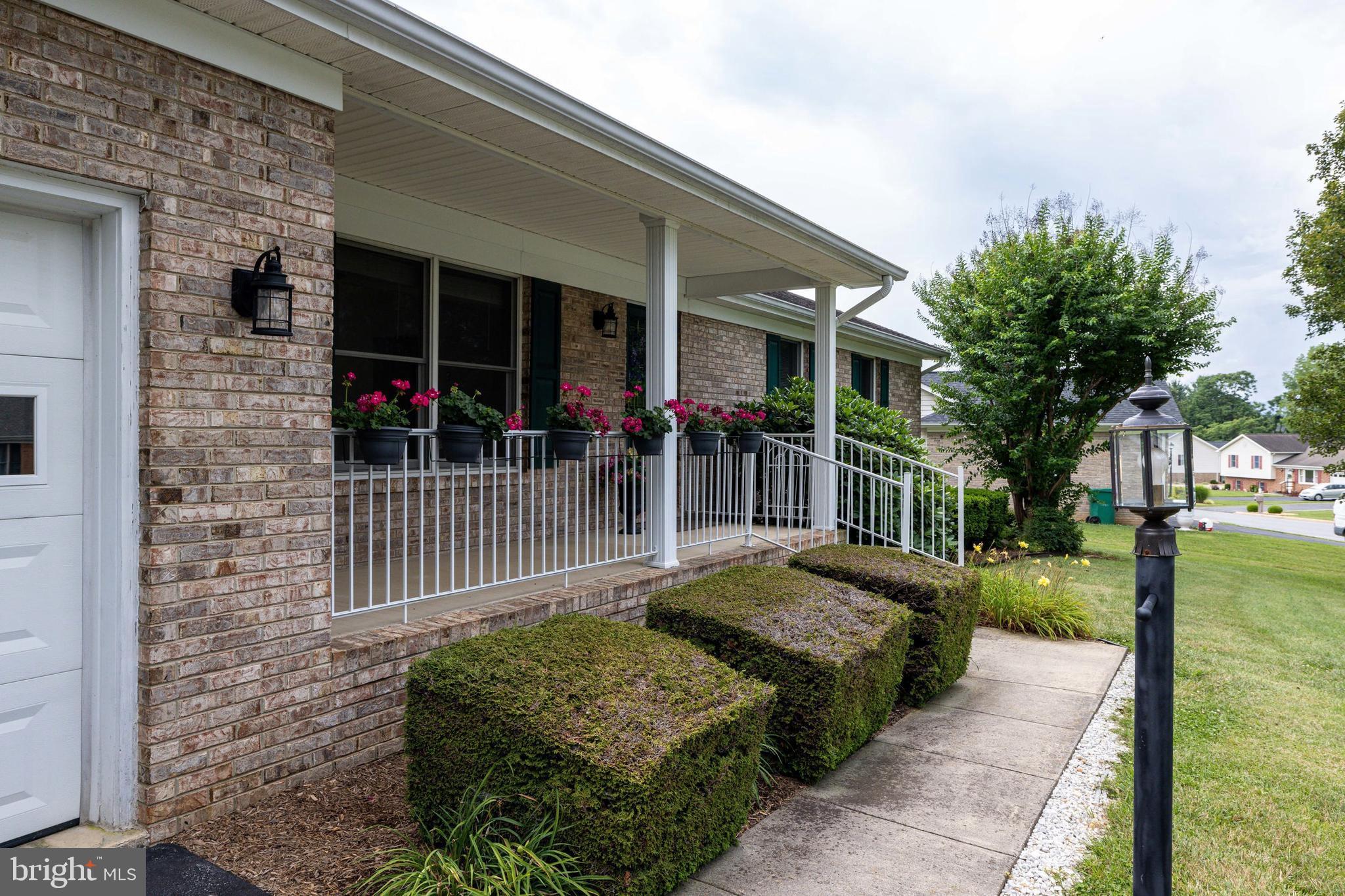 THE MEADOWS - Residential