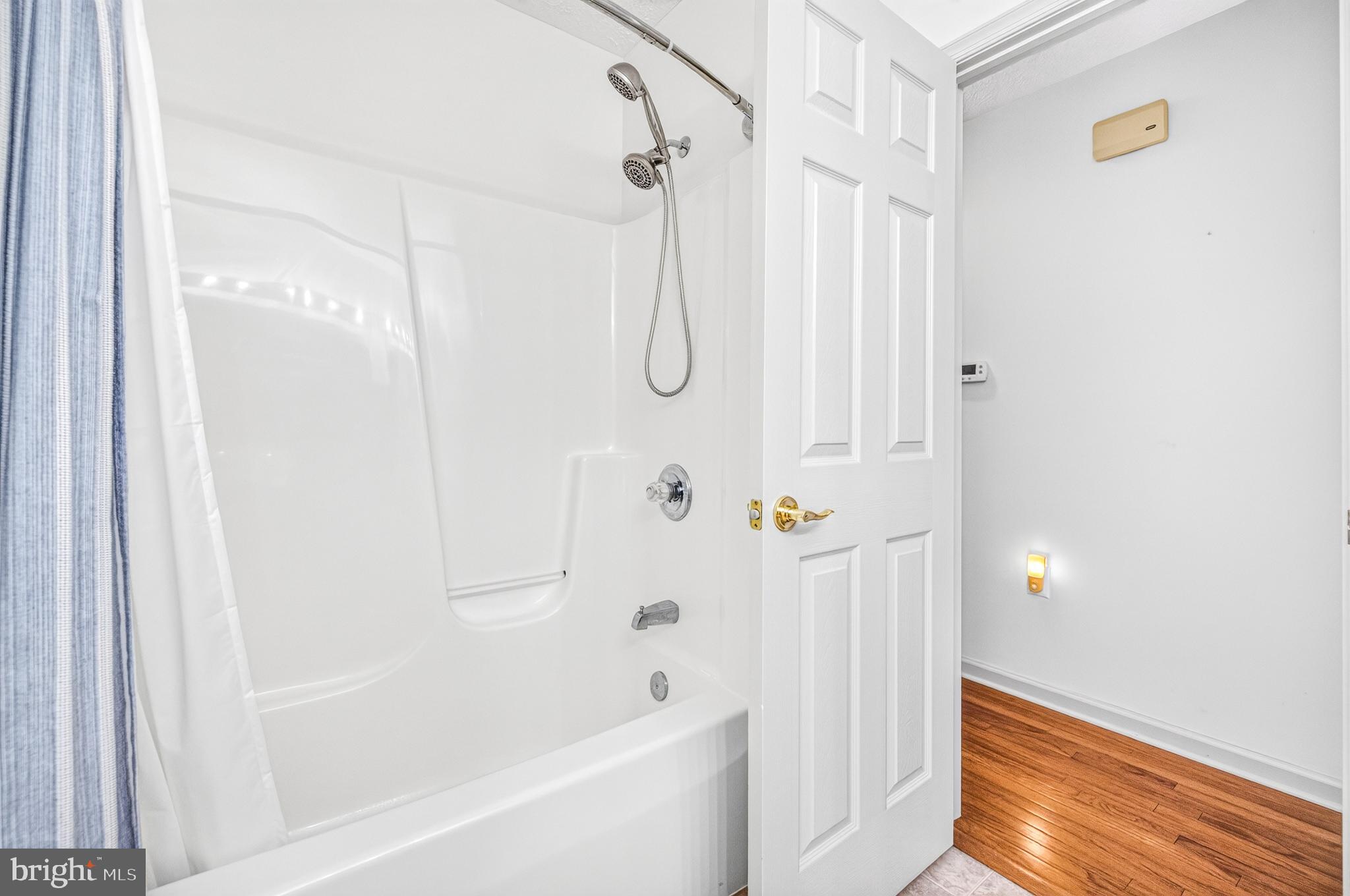 THE MEADOWS - Residential