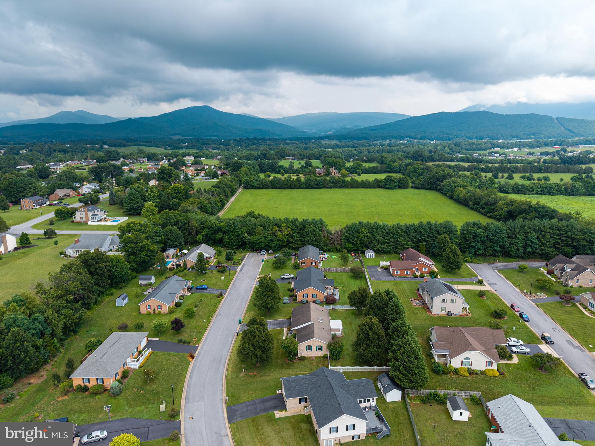 THE MEADOWS - Residential