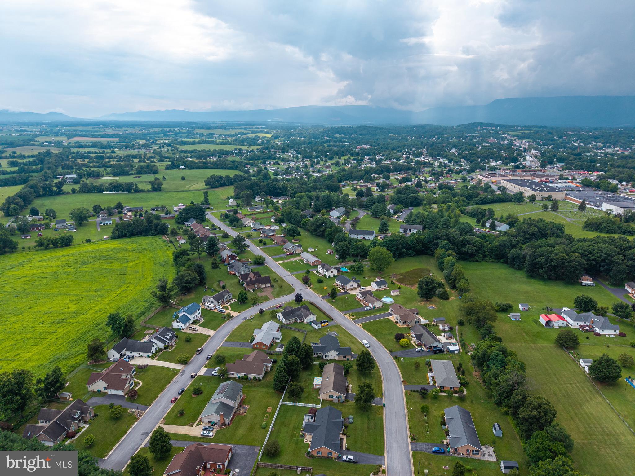 THE MEADOWS - Residential