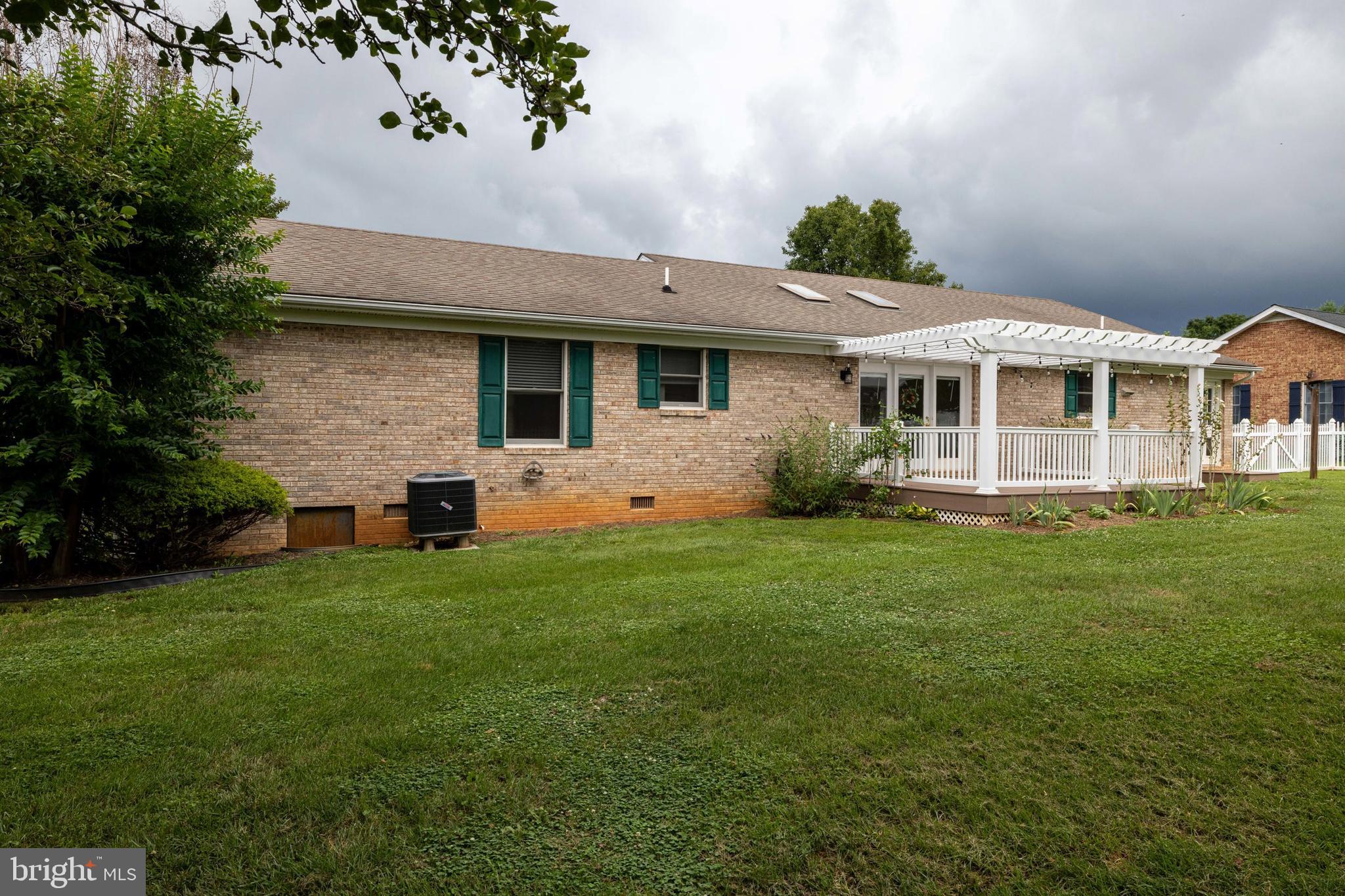 THE MEADOWS - Residential