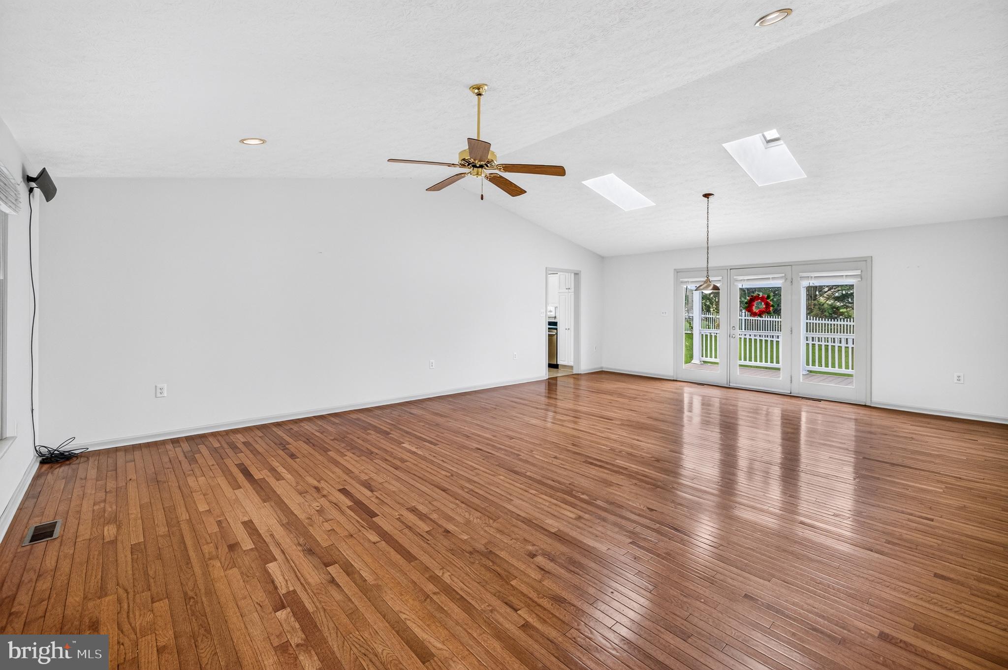 THE MEADOWS - Residential