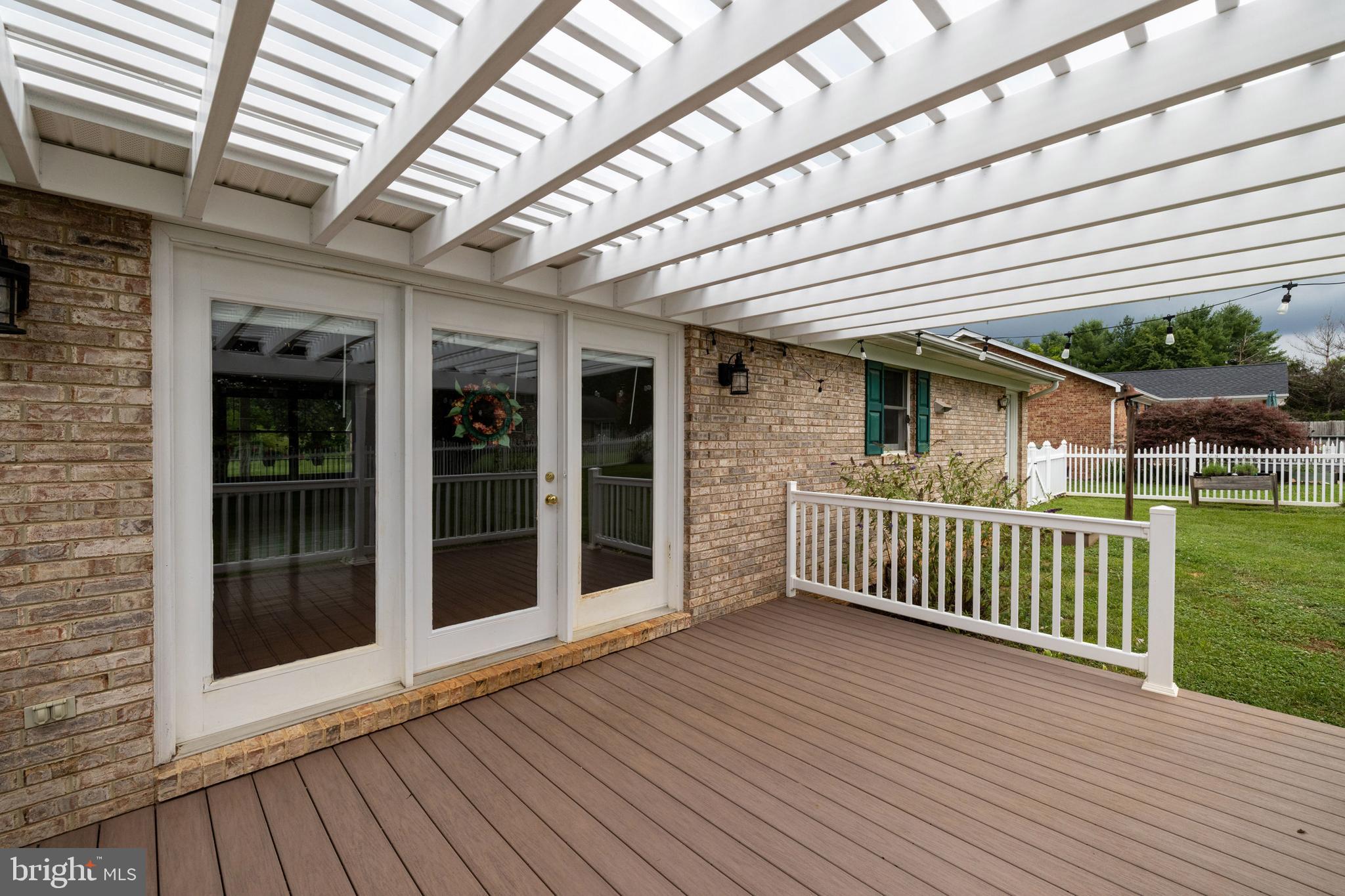 THE MEADOWS - Residential