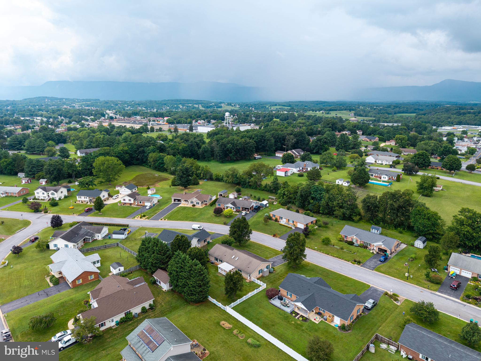 THE MEADOWS - Residential