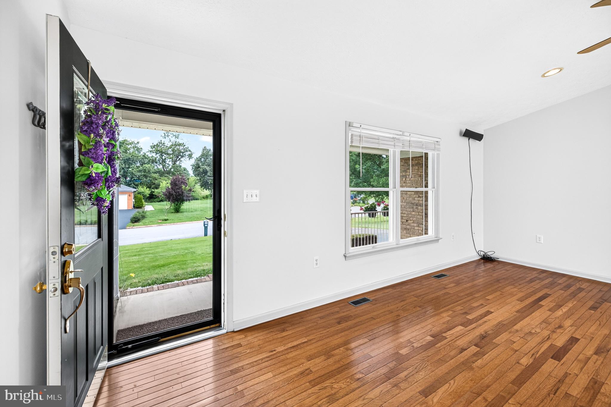 THE MEADOWS - Residential