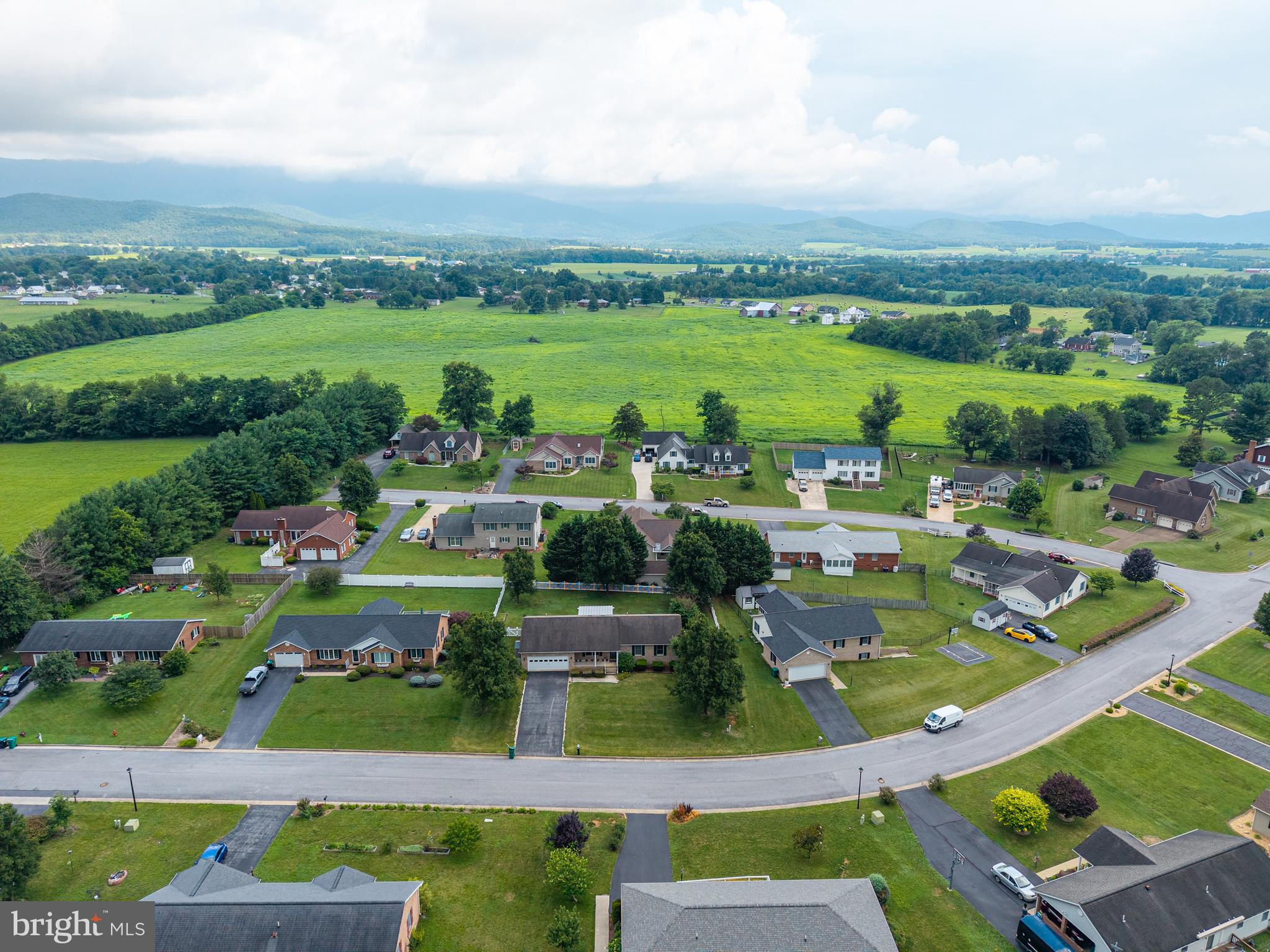 THE MEADOWS - Residential