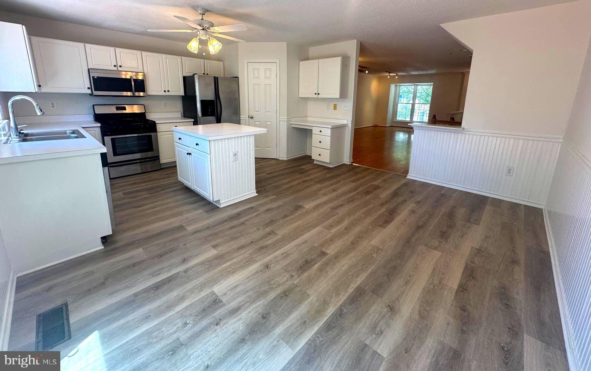 LONGMEAD - Residential