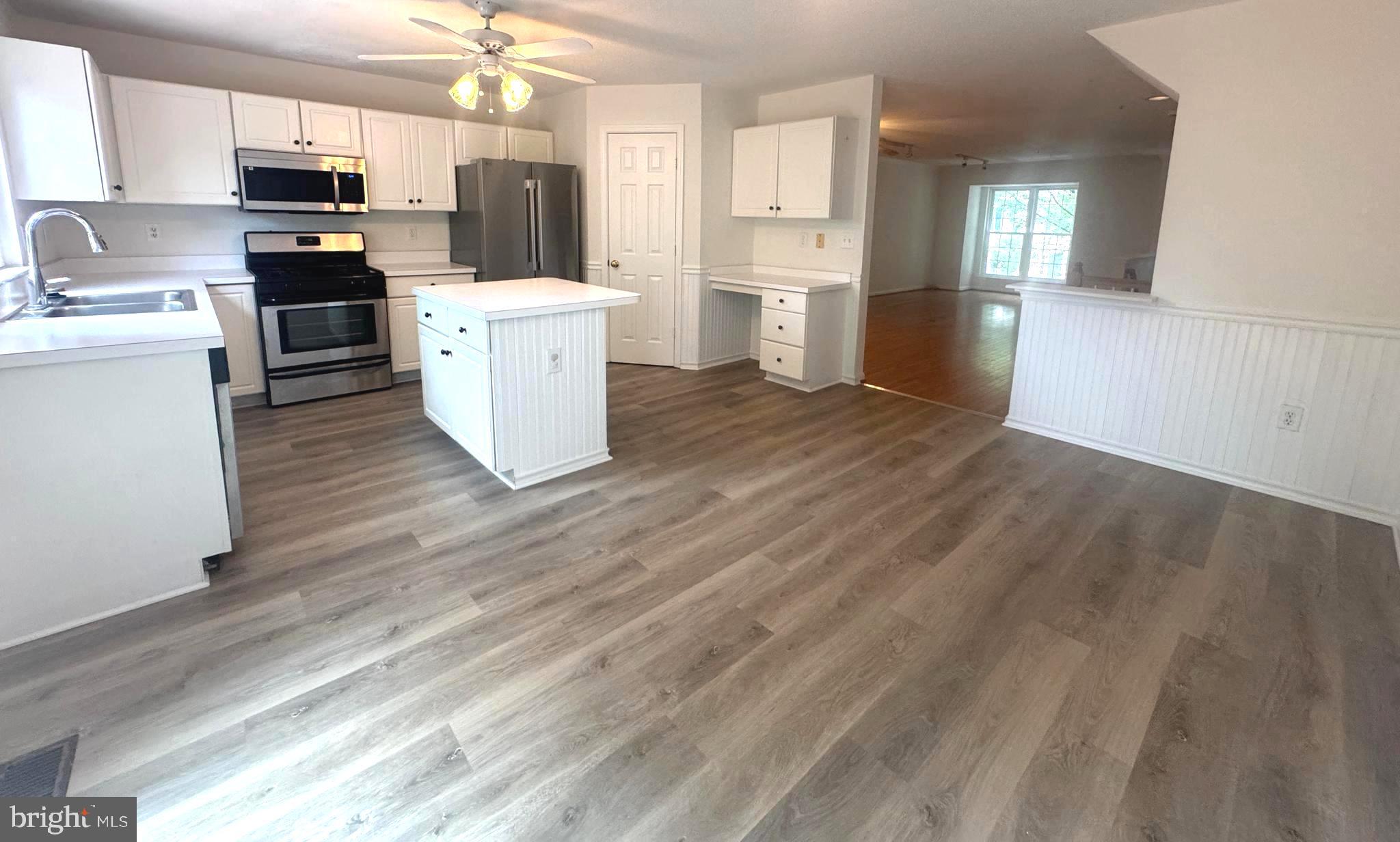 LONGMEAD - Residential