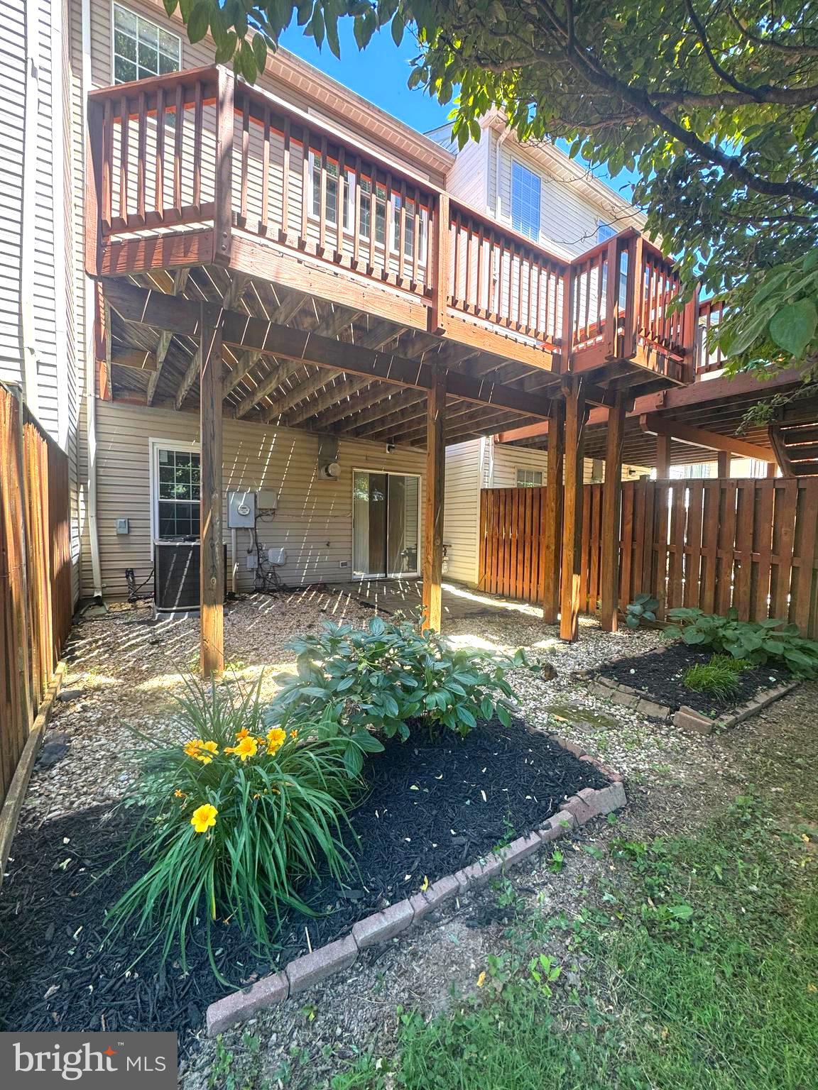 LONGMEAD - Residential