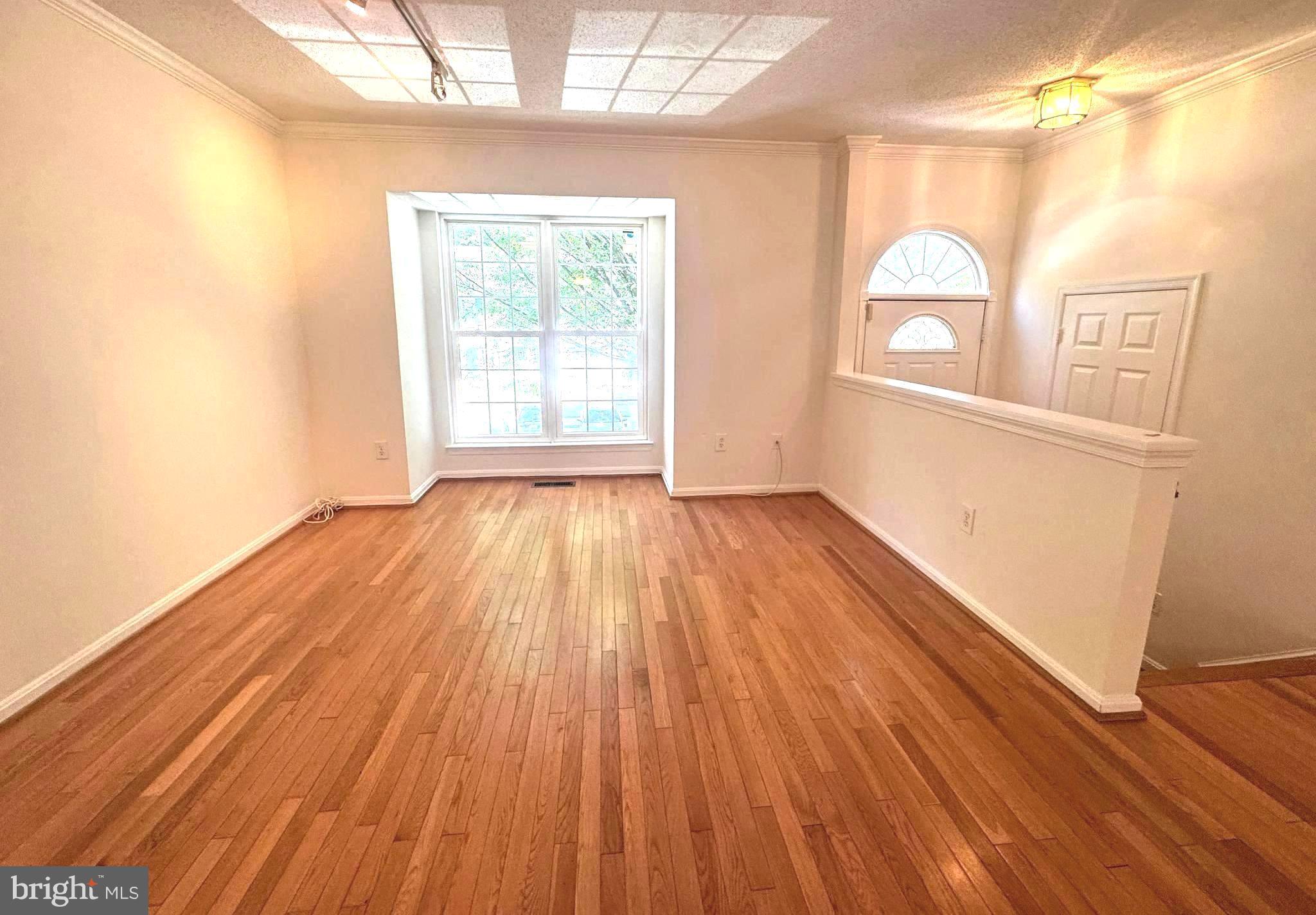 LONGMEAD - Residential