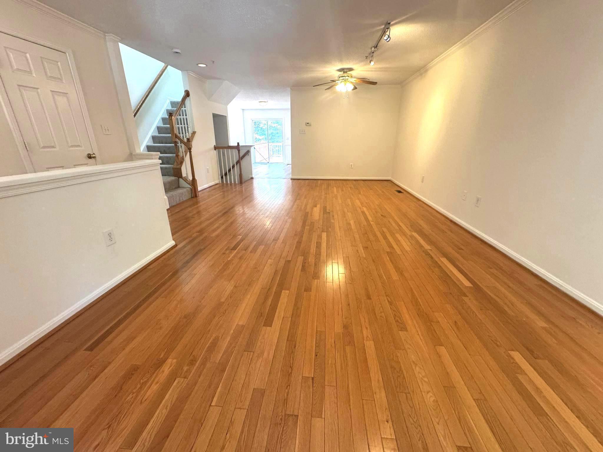 LONGMEAD - Residential