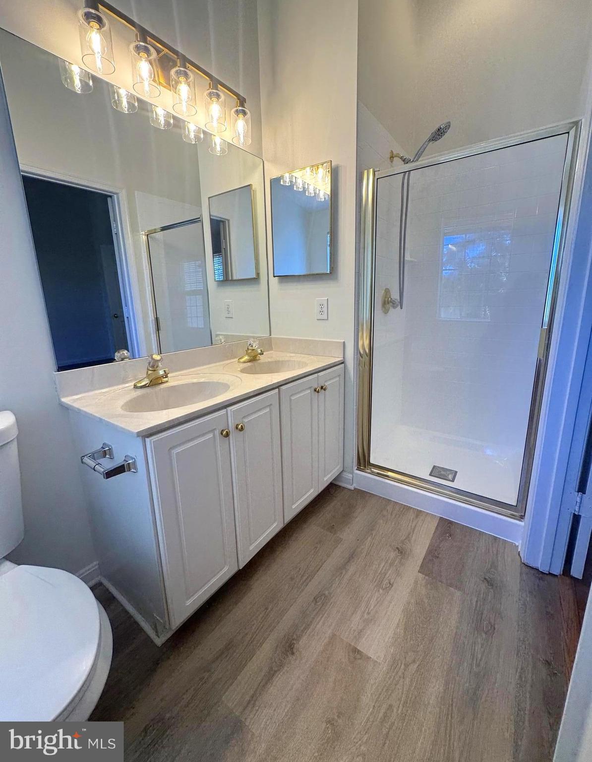 LONGMEAD - Residential