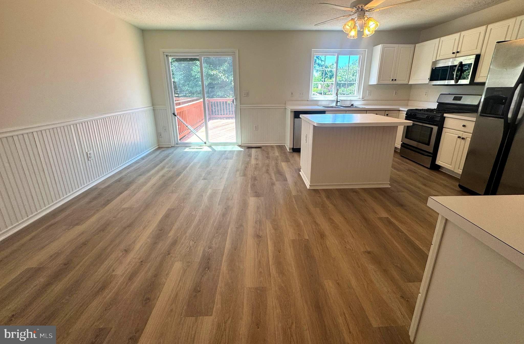 LONGMEAD - Residential