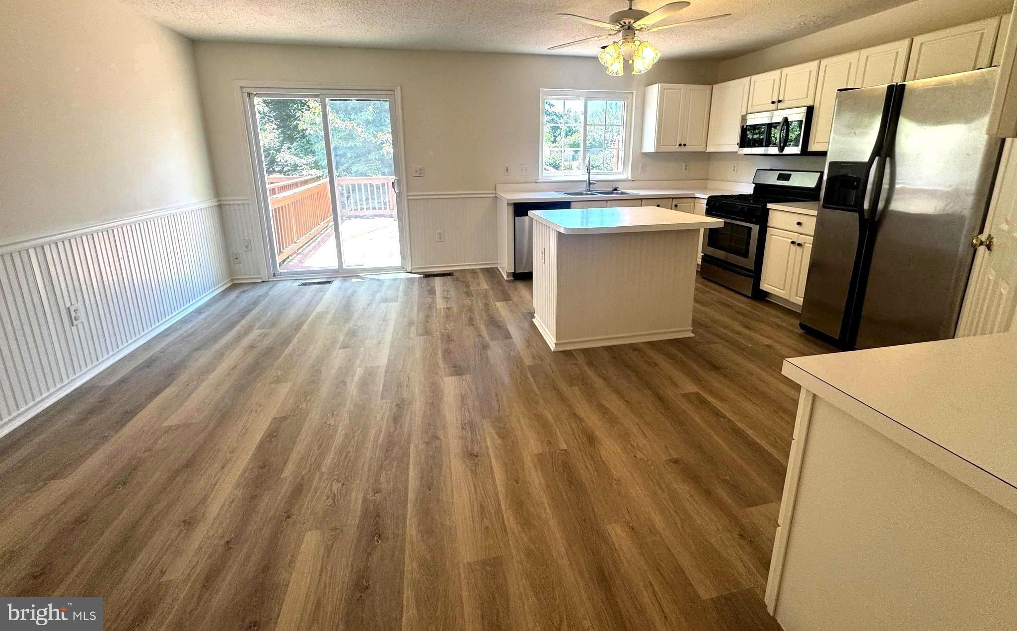 LONGMEAD - Residential