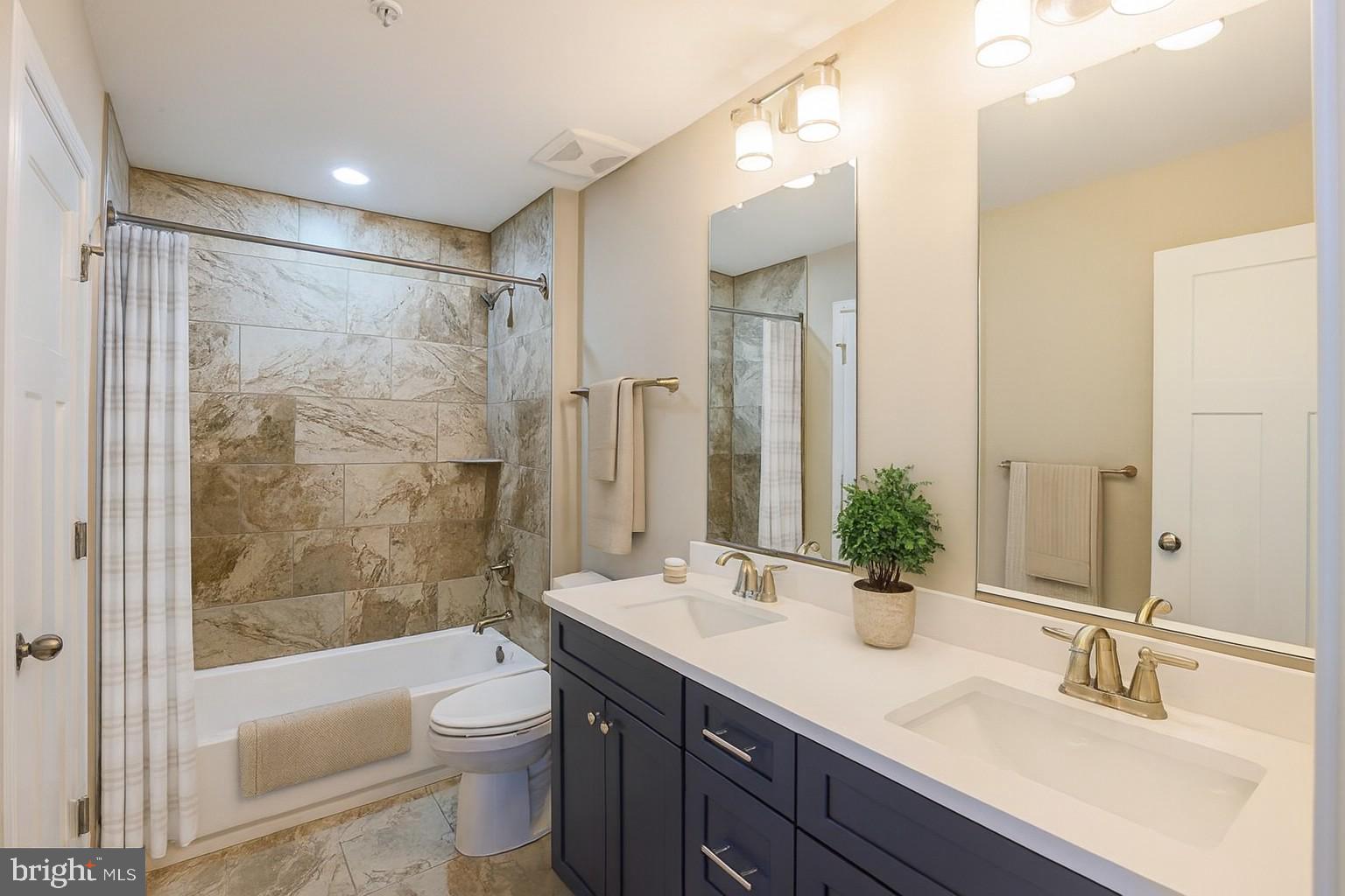 CARROLL MANOR - Residential