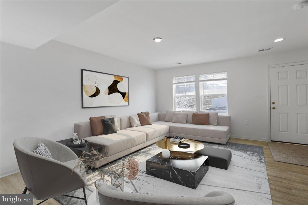 ARCHERS ROCK - Residential
