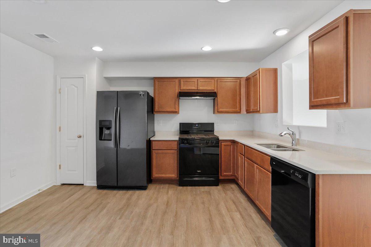 ARCHERS ROCK - Residential