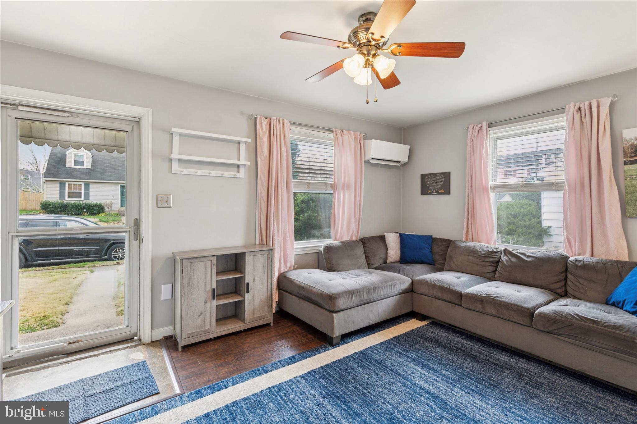 LANSDALE - Residential