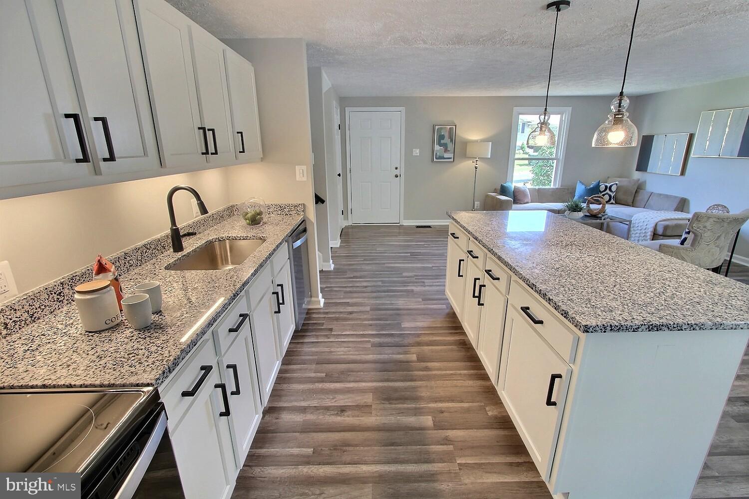HUNT CLUB ESTATES SUB - Residential