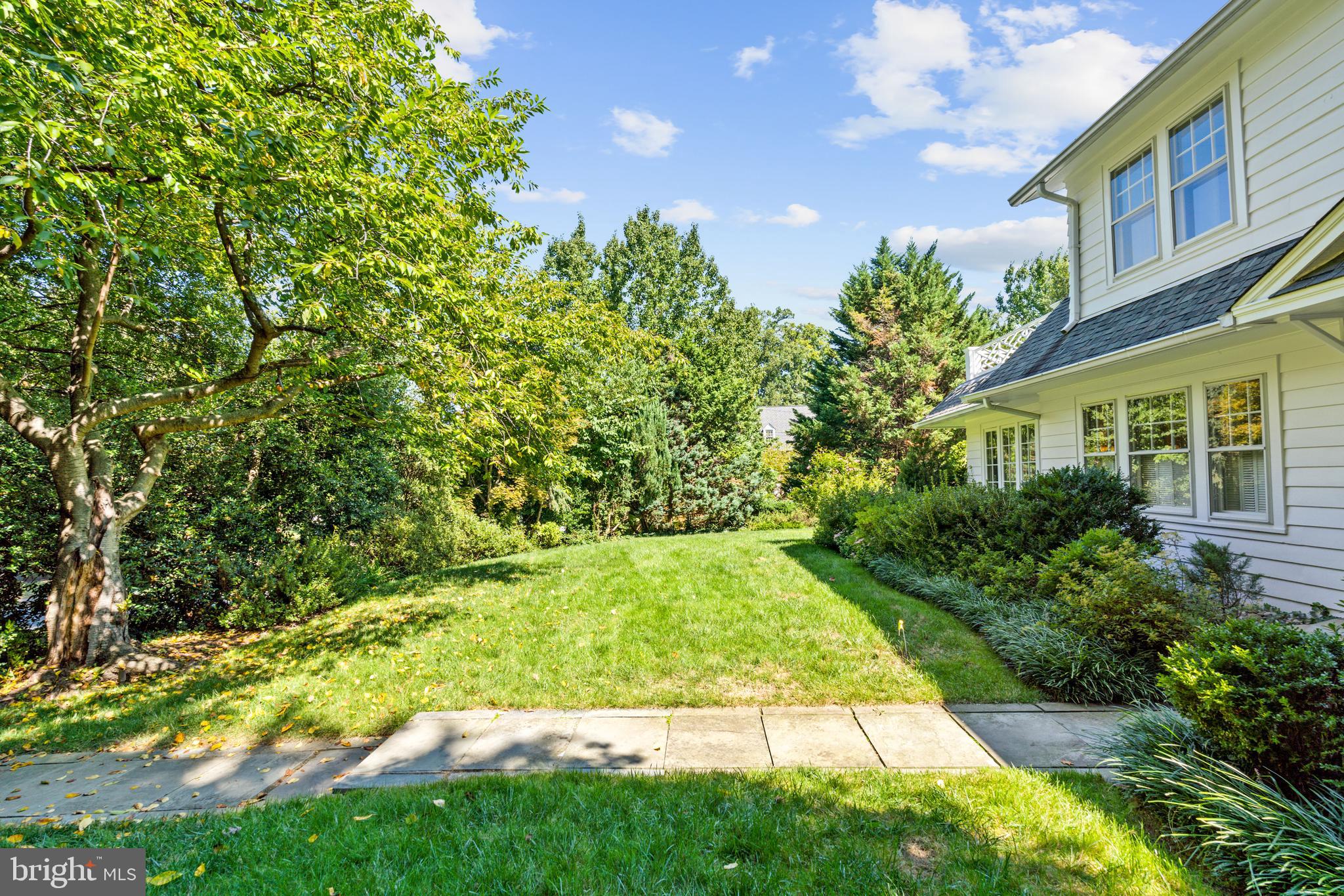 CHEVY CHASE - Residential